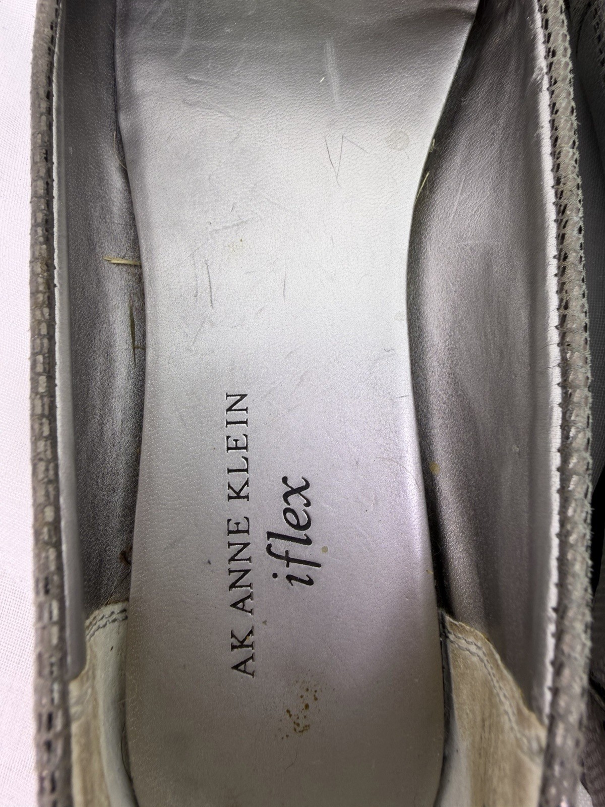 AK Anne Klein Kismet Flats Womens 8M Taupe Metallic Loafer Bow Comfort Slvr/gld