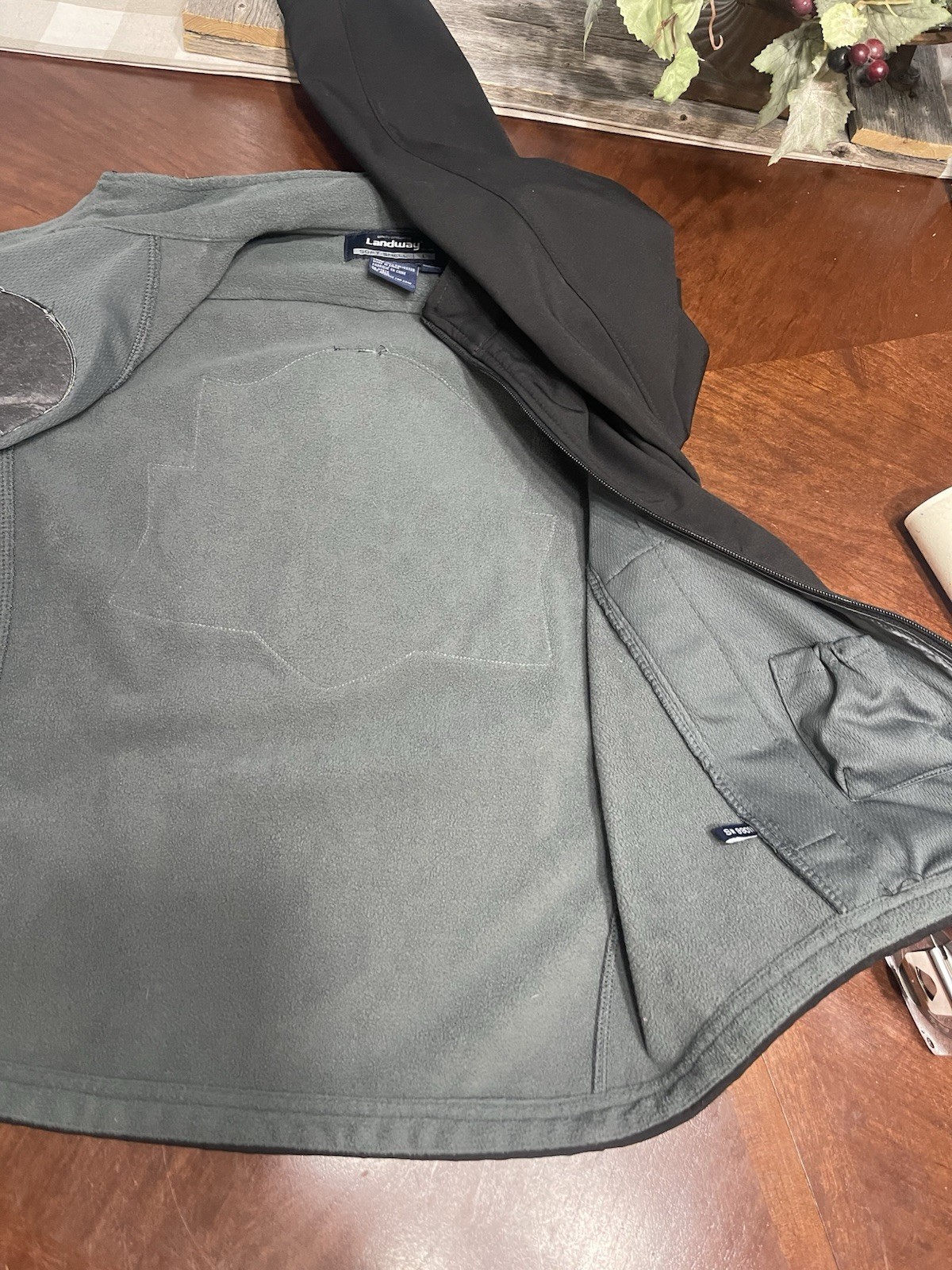 Landway American Quarter Horse Congress 2019 Youth Large Jacket Soft Shell