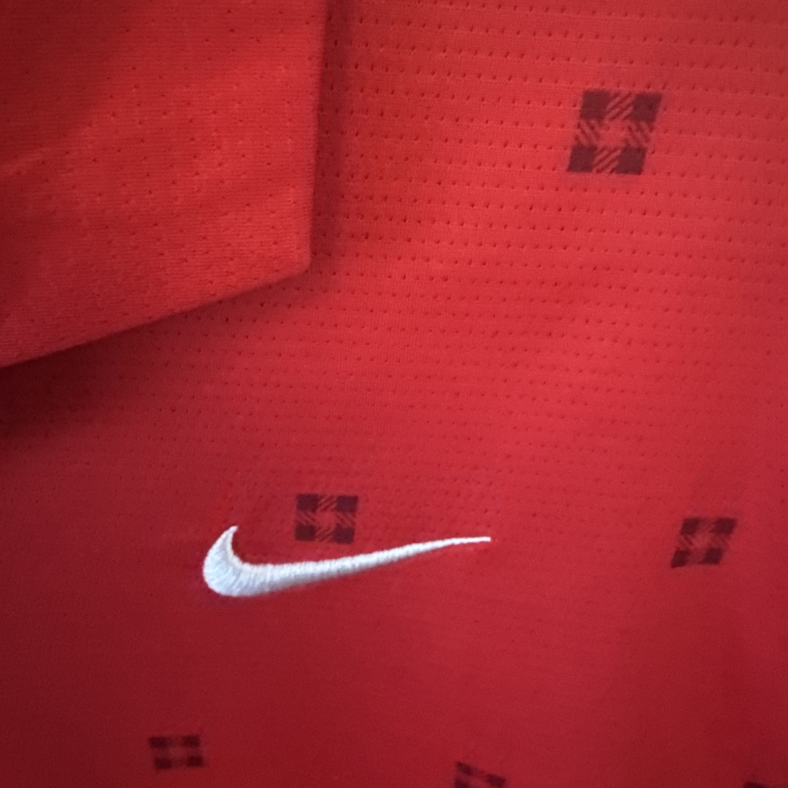 Nike Shirt Mens Red with Black Pattern Polo Golf Short Sleeve Shirt Dri Fit
