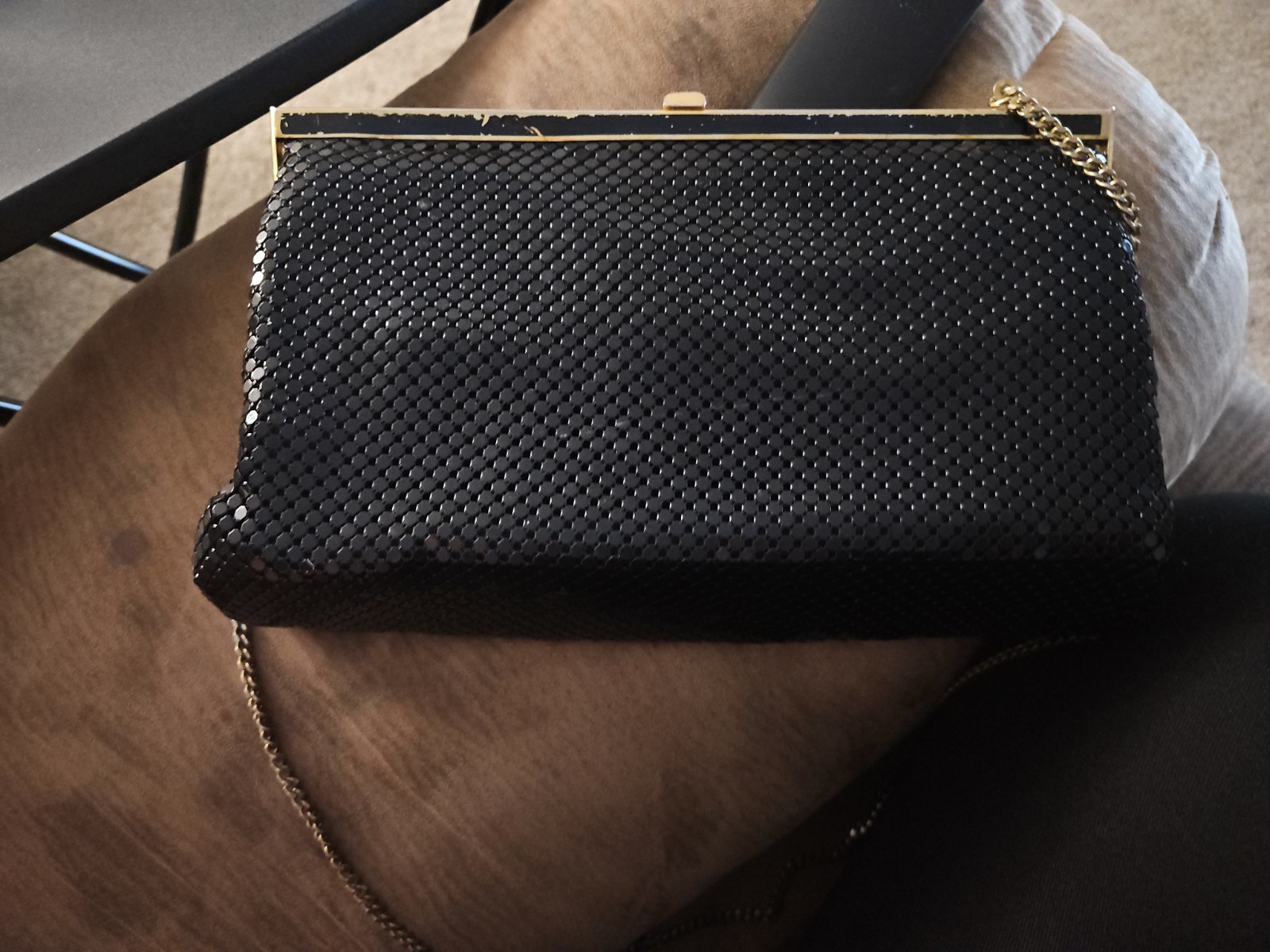 Women’s Black Mesh Metal Frame Clutch, Gold Chain Strap, Clasp, Lined Pockets