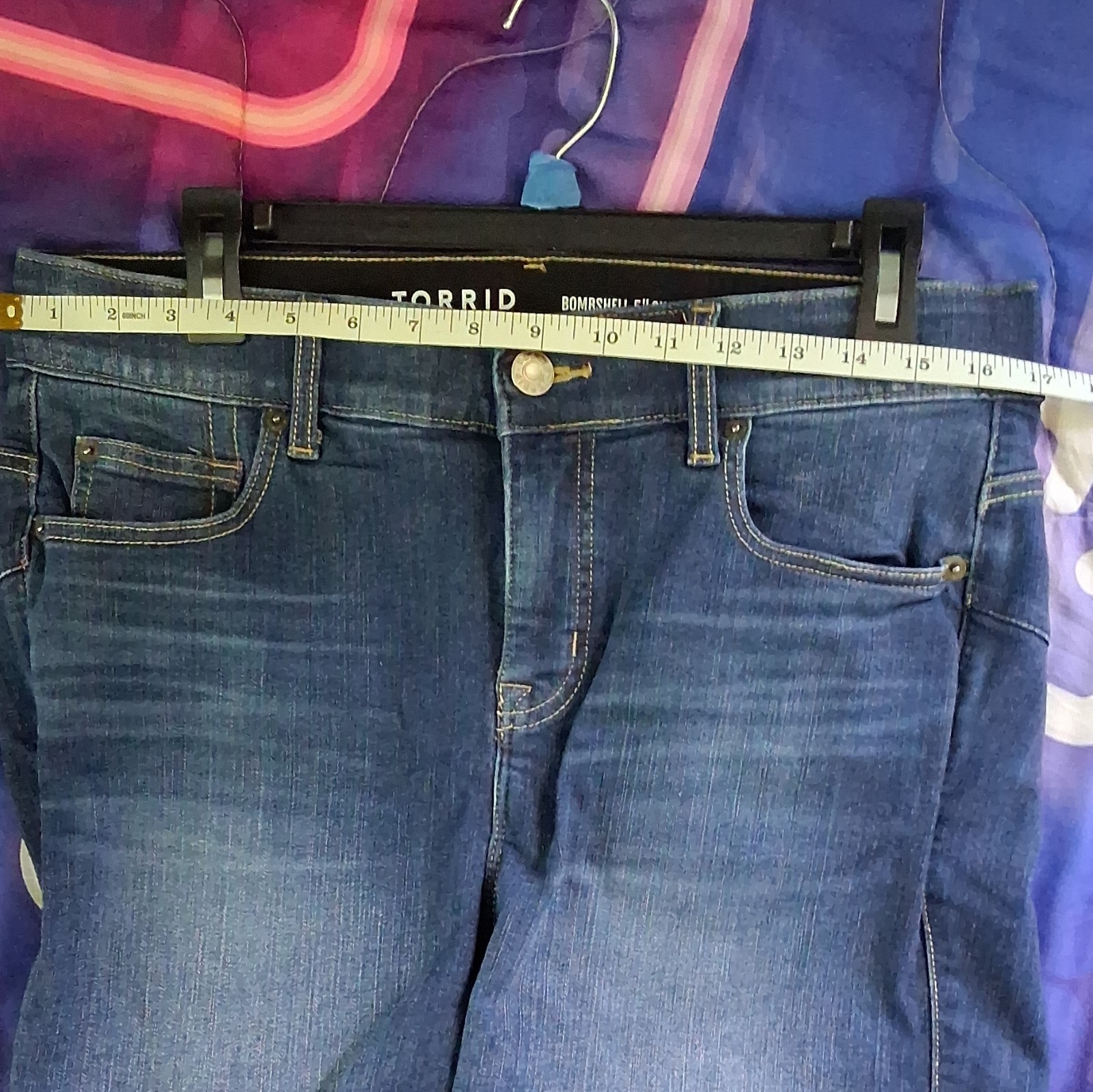 Torrid Bombshell 5″ Denim Shorts Women’s Size 10 Plus Blue Dark Wash Stretch