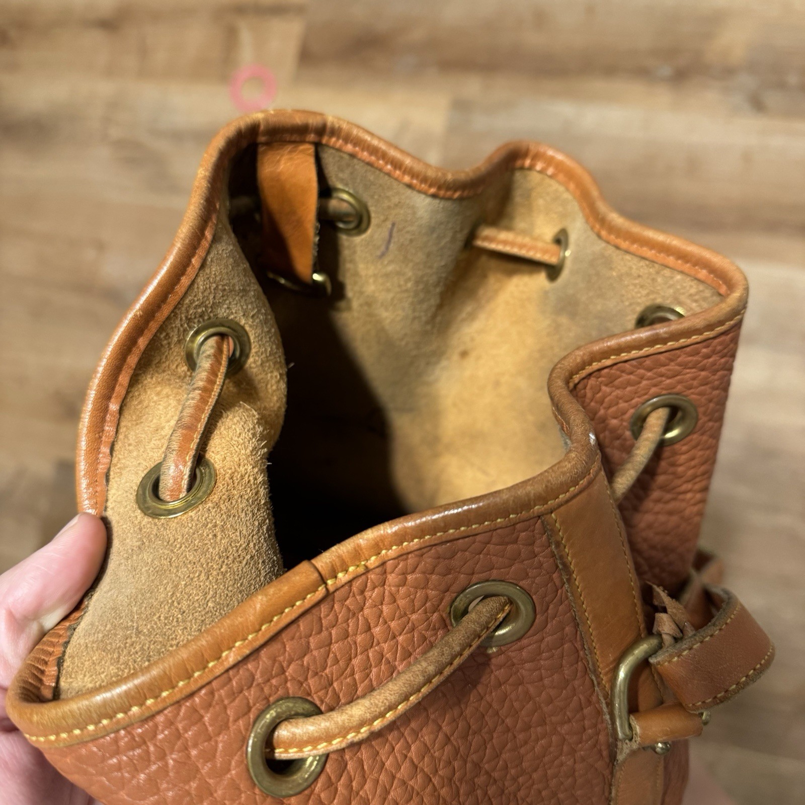 Vintage Dooney & Bourke AWL Leather Drawstring Bucket Bag Tan Crossbody