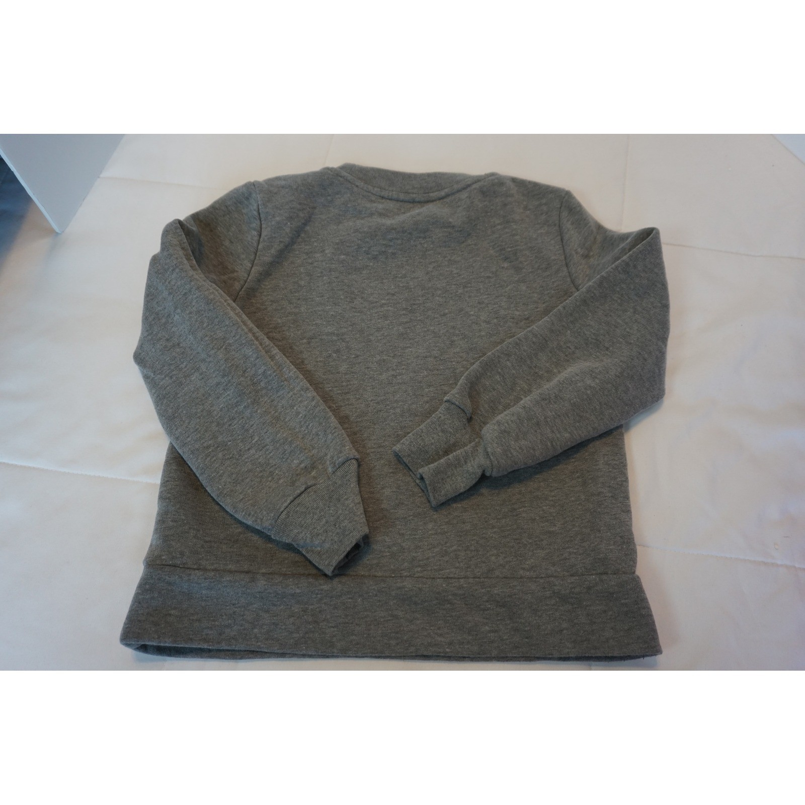 Gap Kids Bear Heart Logo Sweatshirt Gray Heather Crewneck Size S 6-7