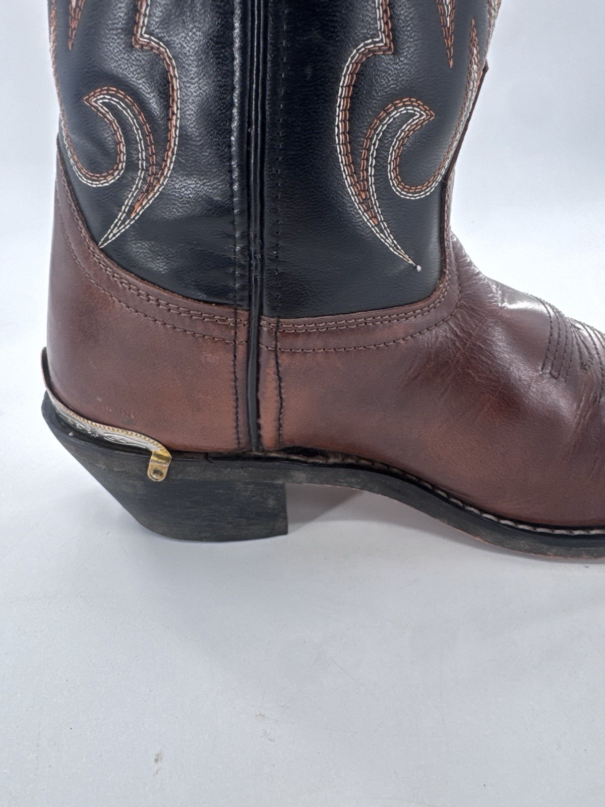 Laredo Men’s 28-2464 Nashville Leather Cowboy Boot Size 7 EW Peanut