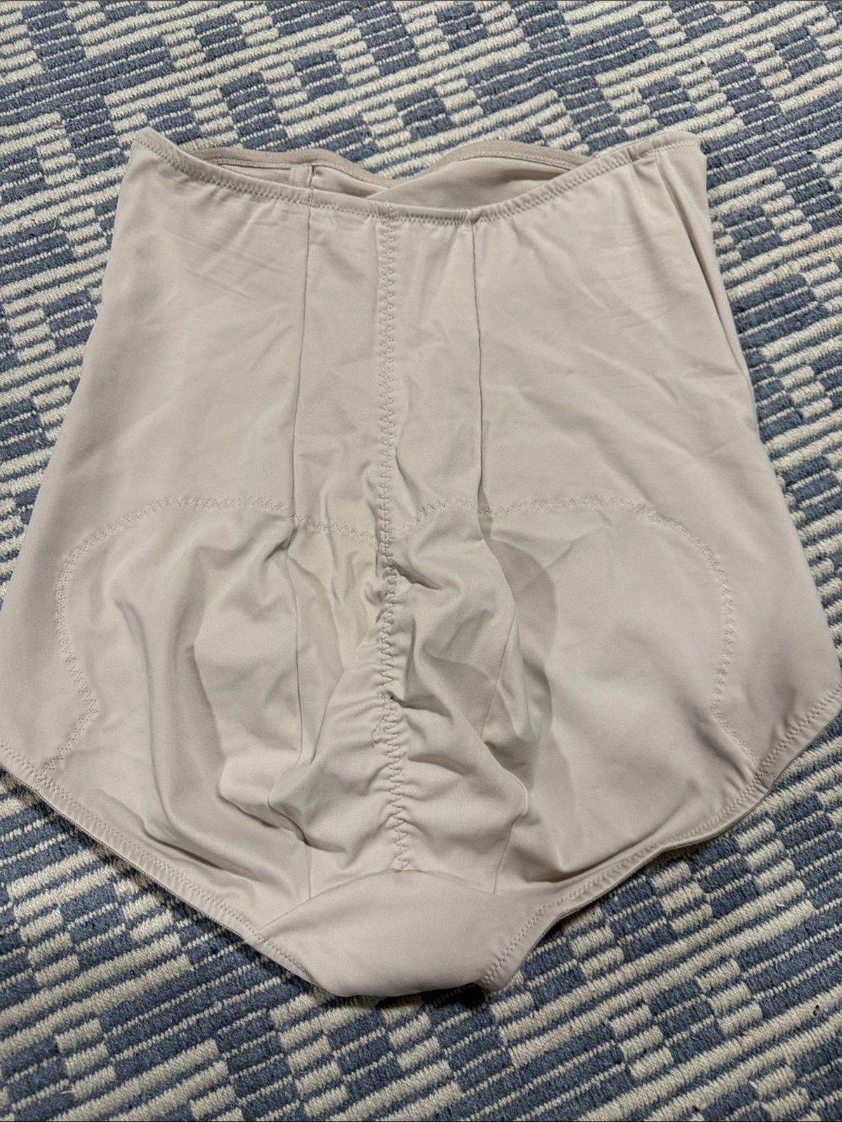 High-Waist Sculpting Shorts in Light Taupe
