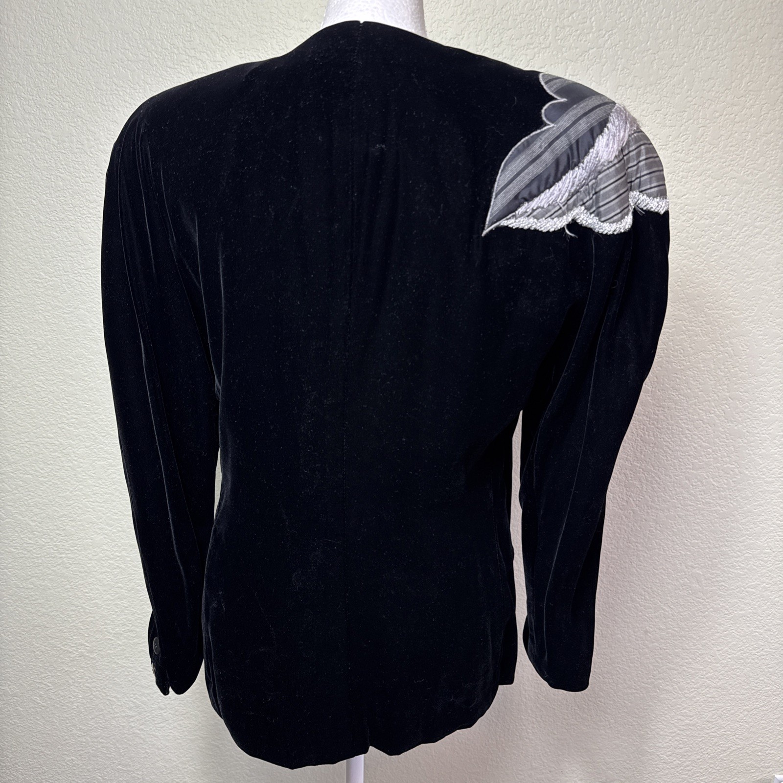 Vintage Krizia Italy Black Velvet Blazer Floral Applique Evening Jacket 44 8/10