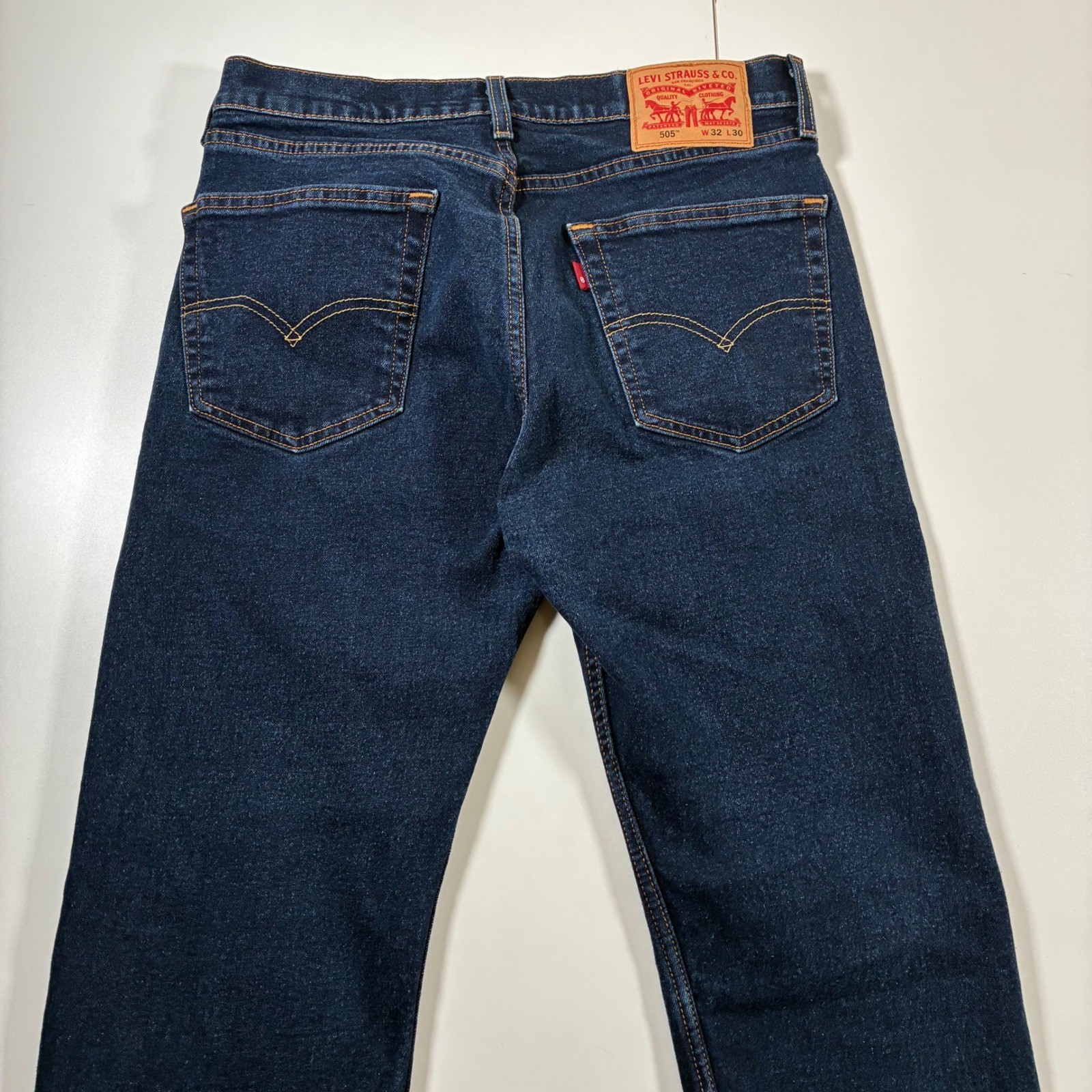 Levi’s 505 Regular Fit Jeans 30×29 Dark Wash Indigo Straight Denim (Tag 32×30)