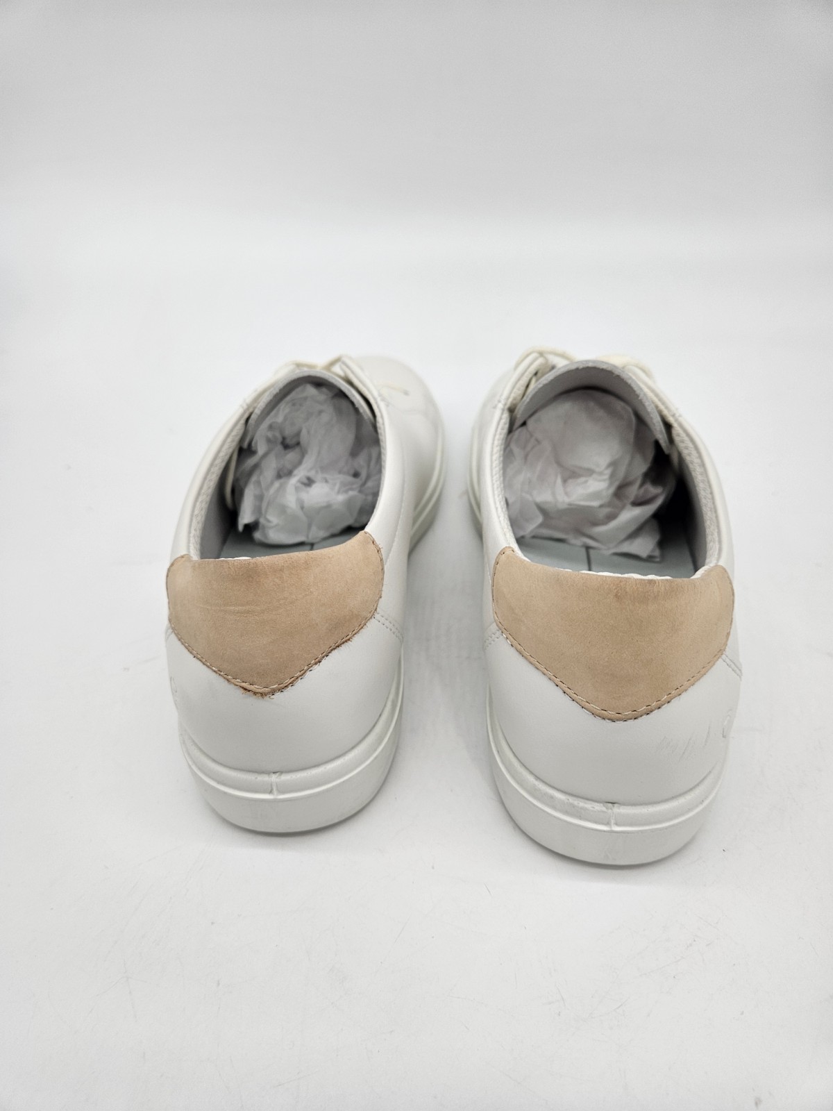 ECCO Soft 7 Lace-Up Sneaker White Leather Women’s Size US 10-10.5