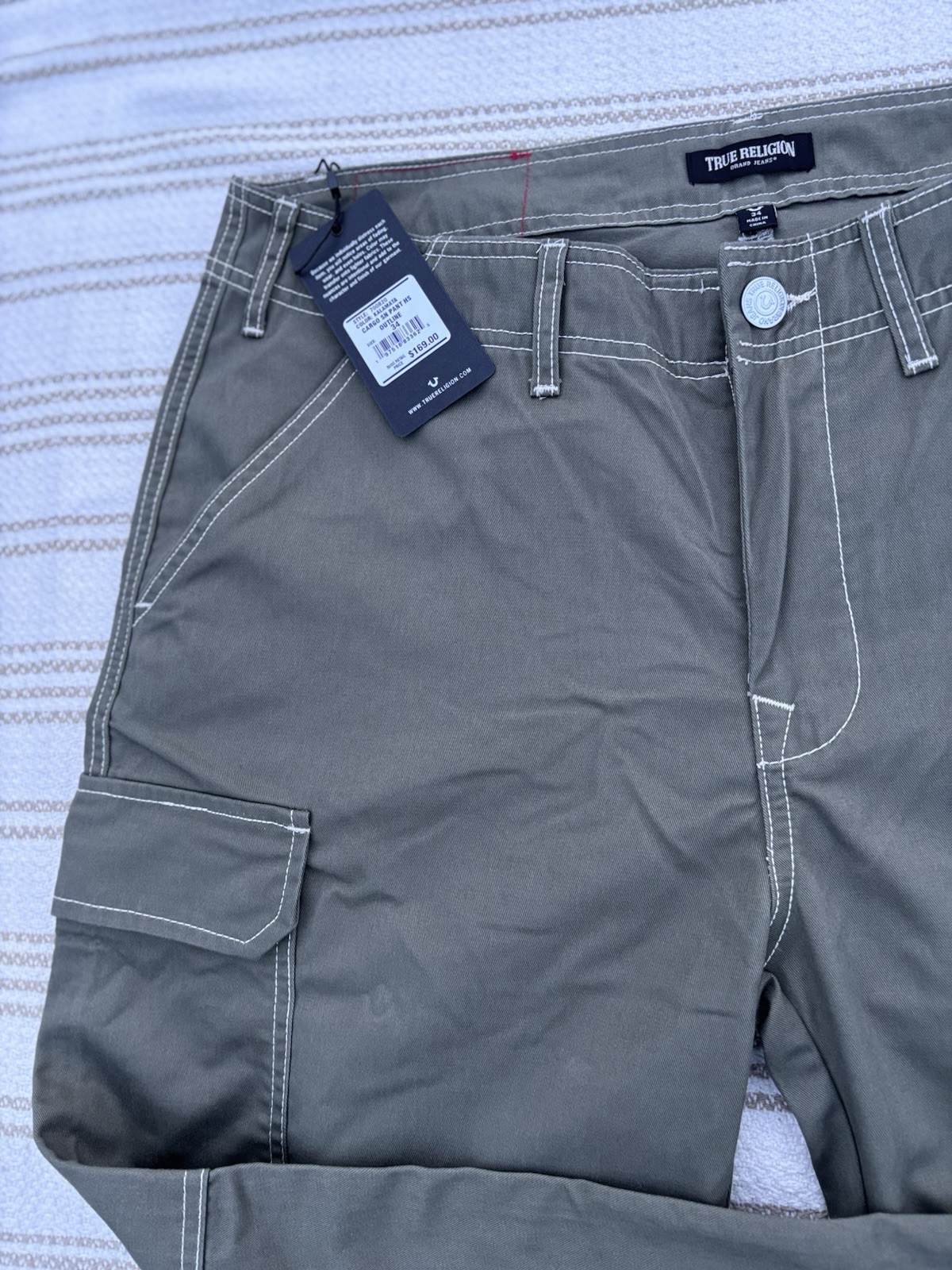 True Religion Men’s Cargo Pants Size 30×32 Kalamata Green Retail $169 NEW