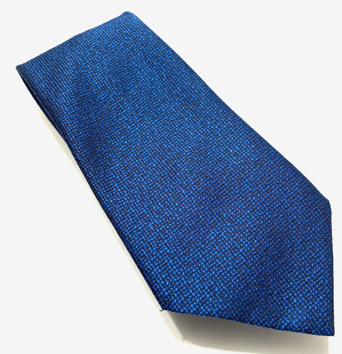 Trevira Mens Tie Necktie Multicolor 52 Long 3.25 Wide Wash and Wear Polyester