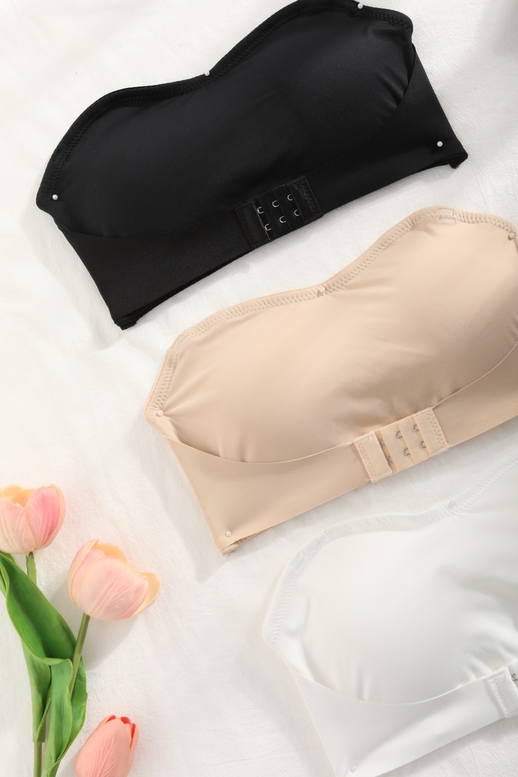 3 Pack Strapless Wireless Bra Anti-Slip Bandeau Front Closure Padded Bralette