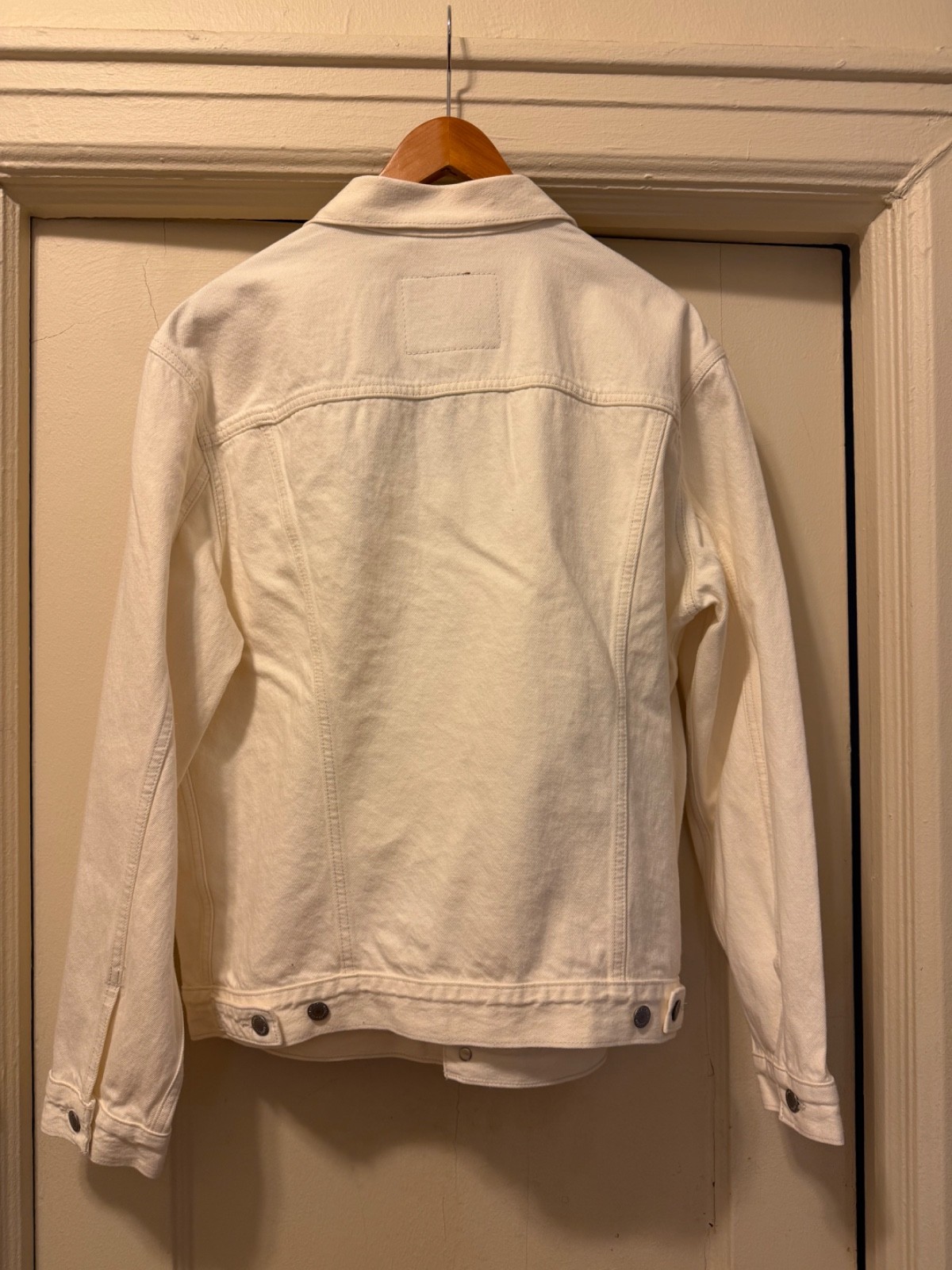 NEW – Levi’s Men’s Large Ivory White Denim Trucker Jacket
