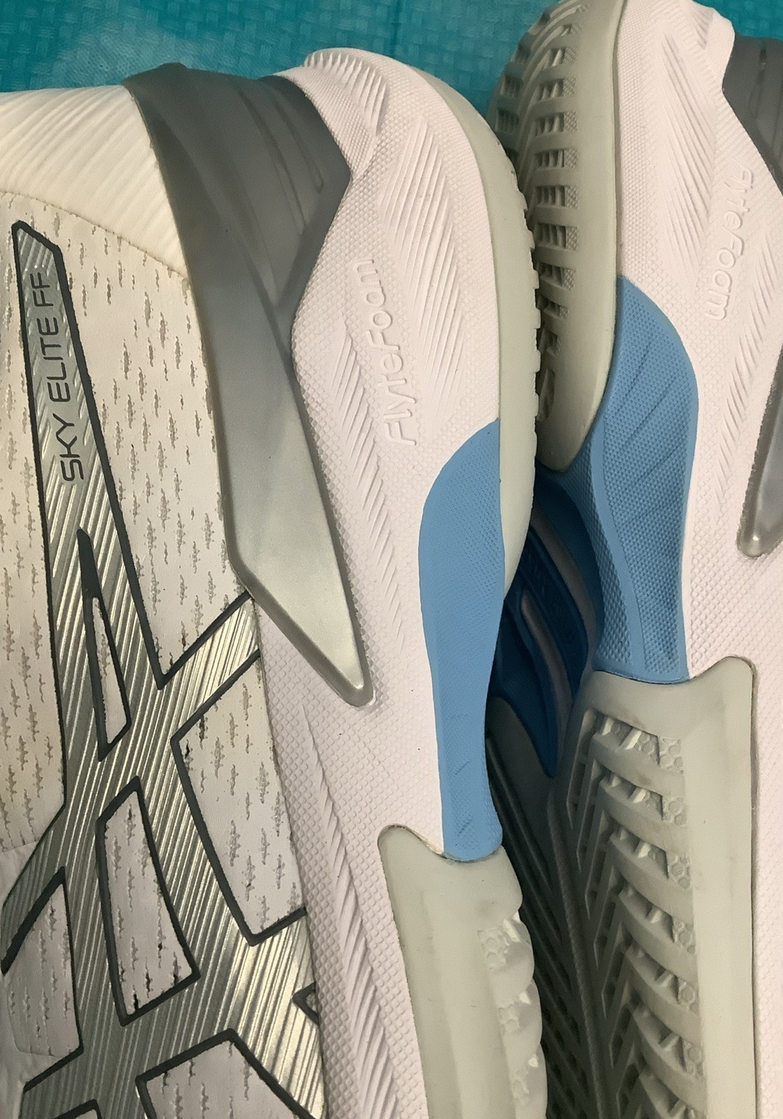 ASICS Sky Elite FF 1052A024 White Silver Volleyball Shoes Athletic Rare Men’s 14