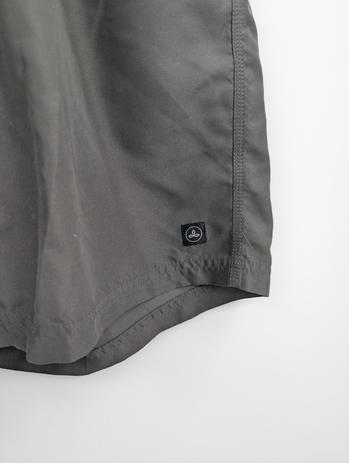 prAna mojo Men’s XL Athletic Shorts Gray With Black Elastic Waistband