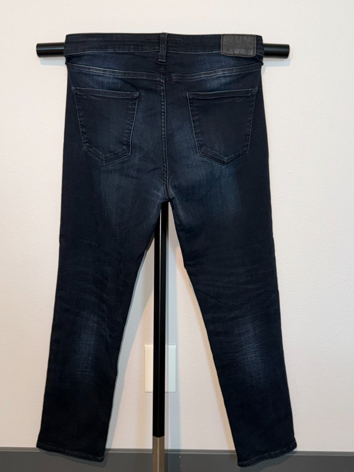 Express Jeans Mens 33×30 Black Denim Cotton Straight Leg Slim-Fit Hyper Stretch
