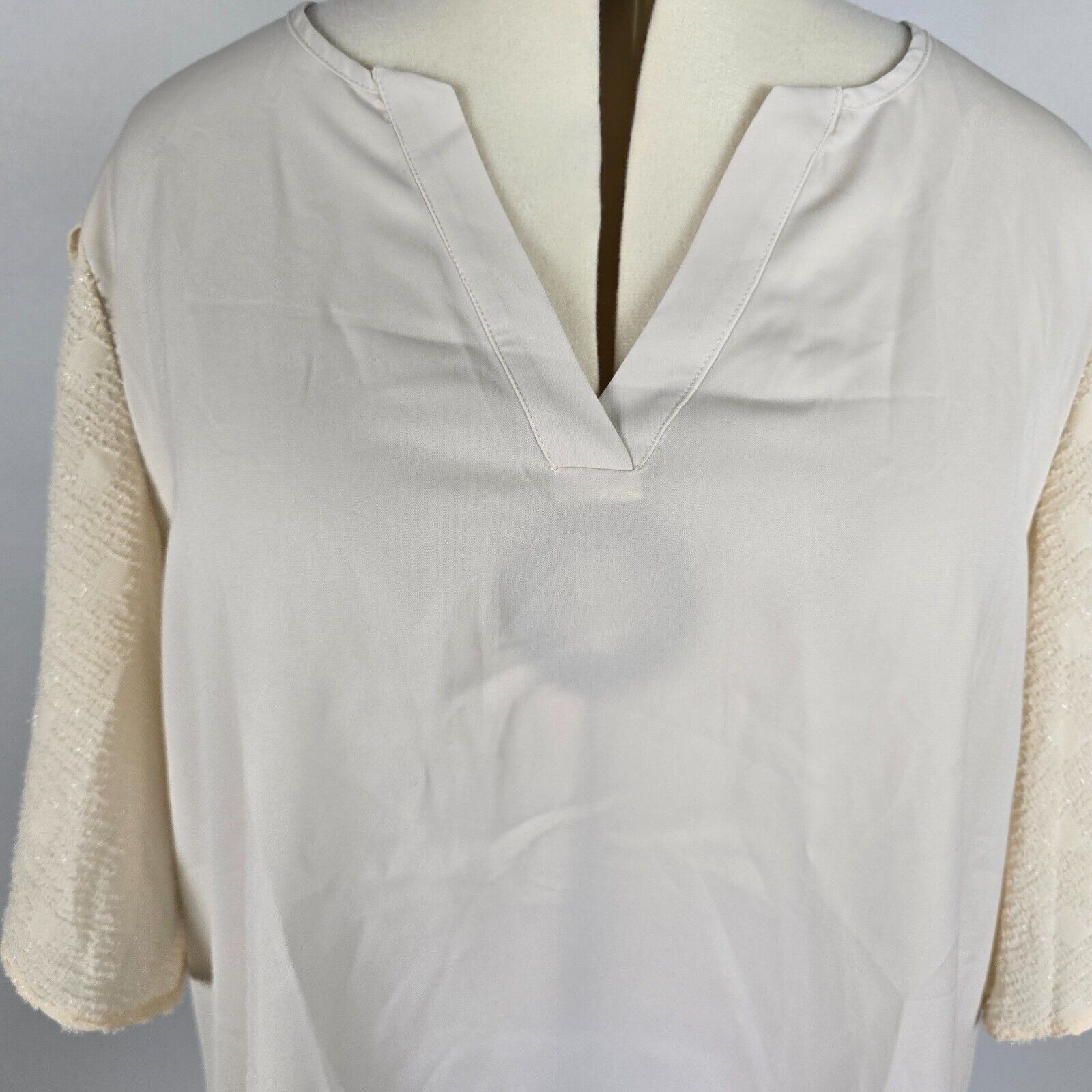 Bloomchic Blouse Womens 1X Ivory Anit-Wrinkle Patchwork Petal Sleeve Notched NWT
