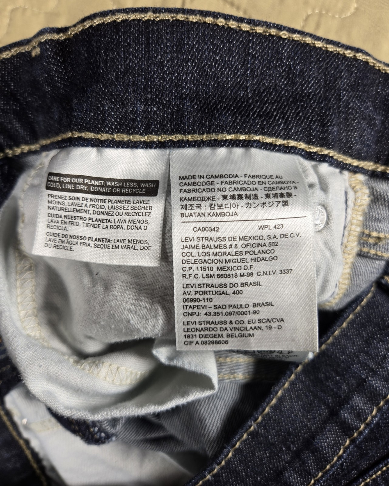 Levi Strauss & Co. 511 Series Men’s Slim Fit Dark Wash Blue Denim Jeans
