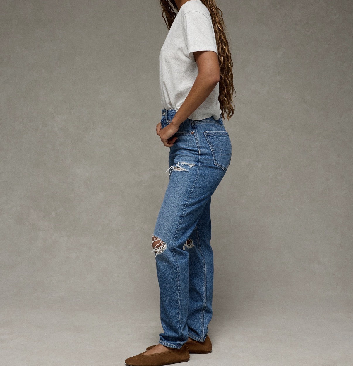 American Eagle Strigid Curvy Mom Jeans Women’s Blue Medium Wash Size 10