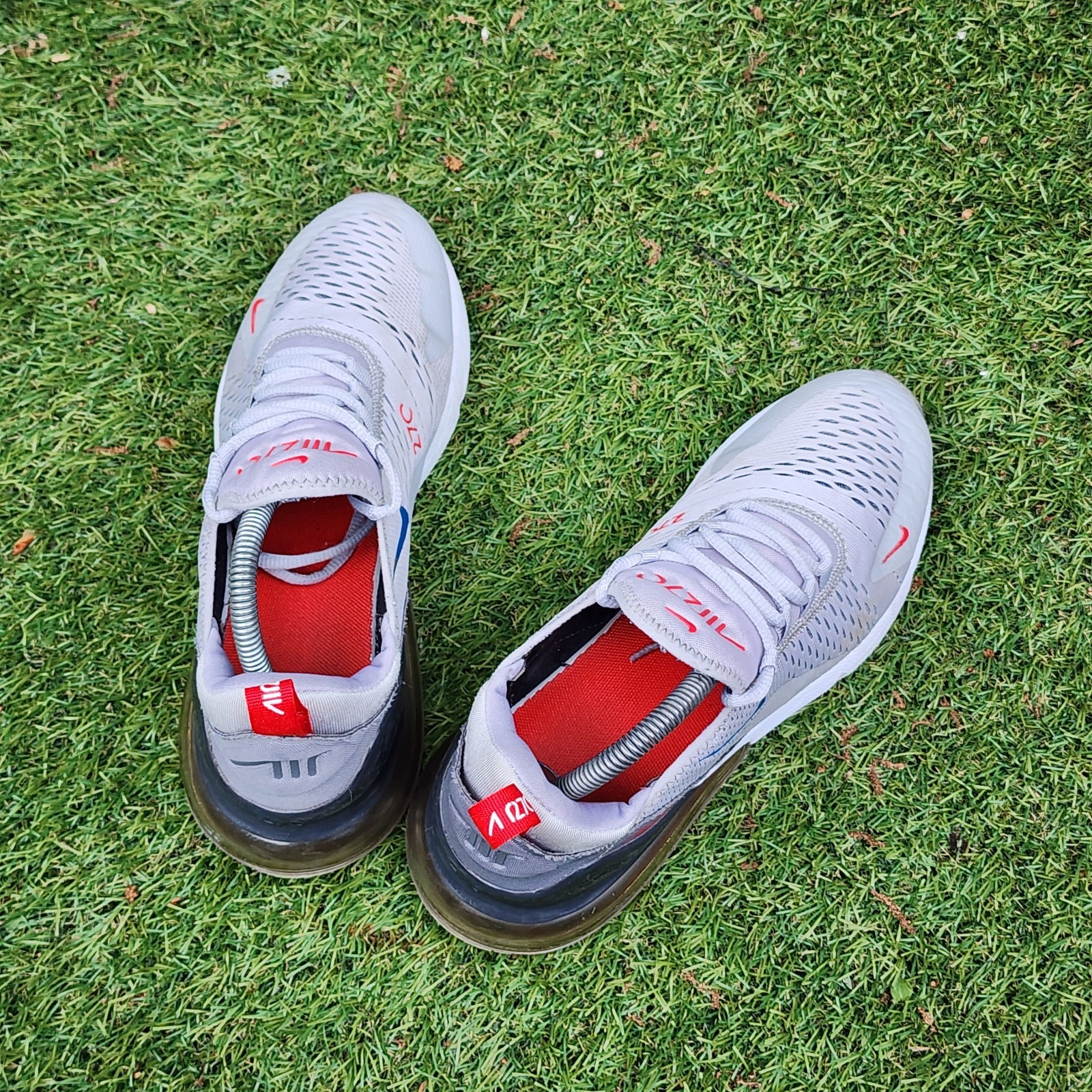 NIKE AIR MAX 270 – Mens Atheltic Shoes – SIZE 7