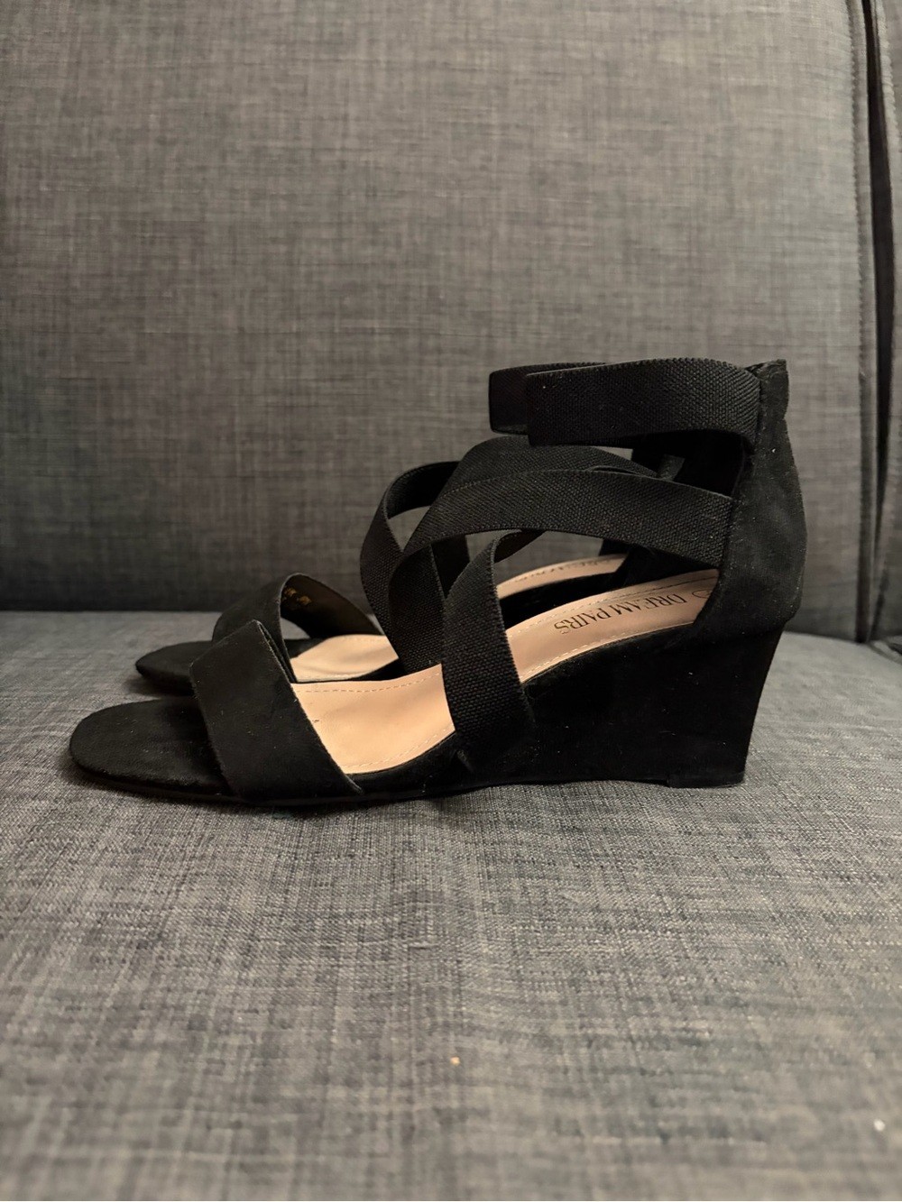 DREAM PAIRS Black Suede Elastic Criss Cross Block Heel Sandals Women’s Size 7.5