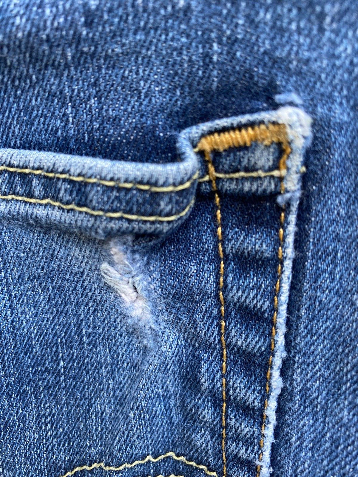 LEVI’S 513 Jeans Men’s 36 Waist 32 Length Measured 12 Front Rise 15.5 Back Rise