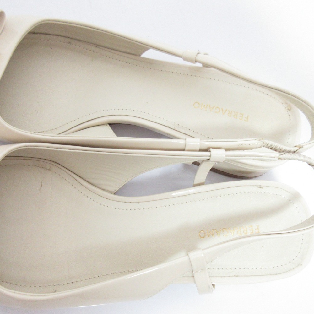 Ferragamo patent leather pumps, size 6 (approx. 9.3 inches), white. Women USED