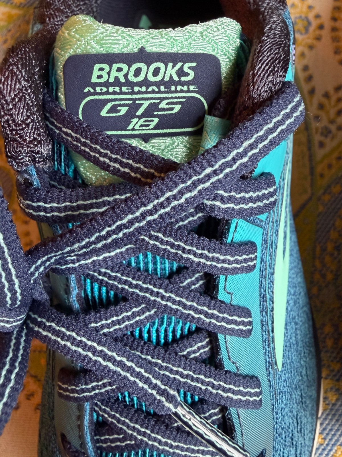 NEW BROOKS ADRENALINE GTS 18 *NAVY* TEAL * GREEN* RUNNING SHOES *WOMENS *SZ 9M*!