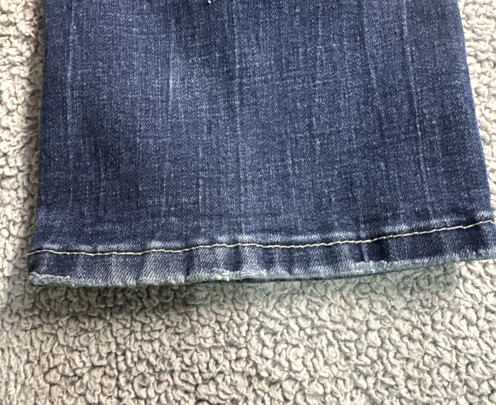 Amethyst Jeans Women’s Size 7 Reg-Blue Denim Straight Leg Bold Stitching 30.5”L