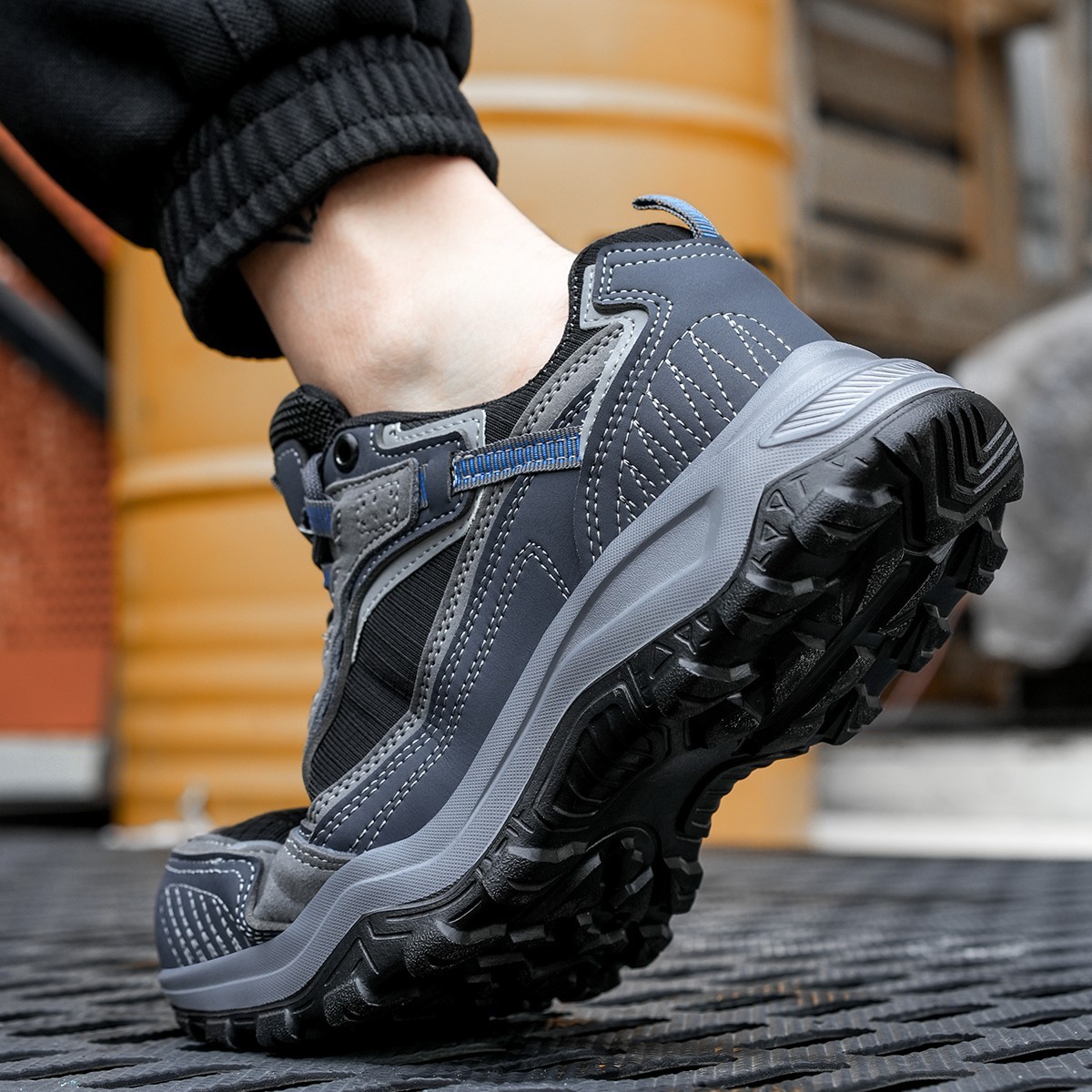 Work Indestructible Safety Shoes Steel Toe Work shoes Breathable Men Sneakers
