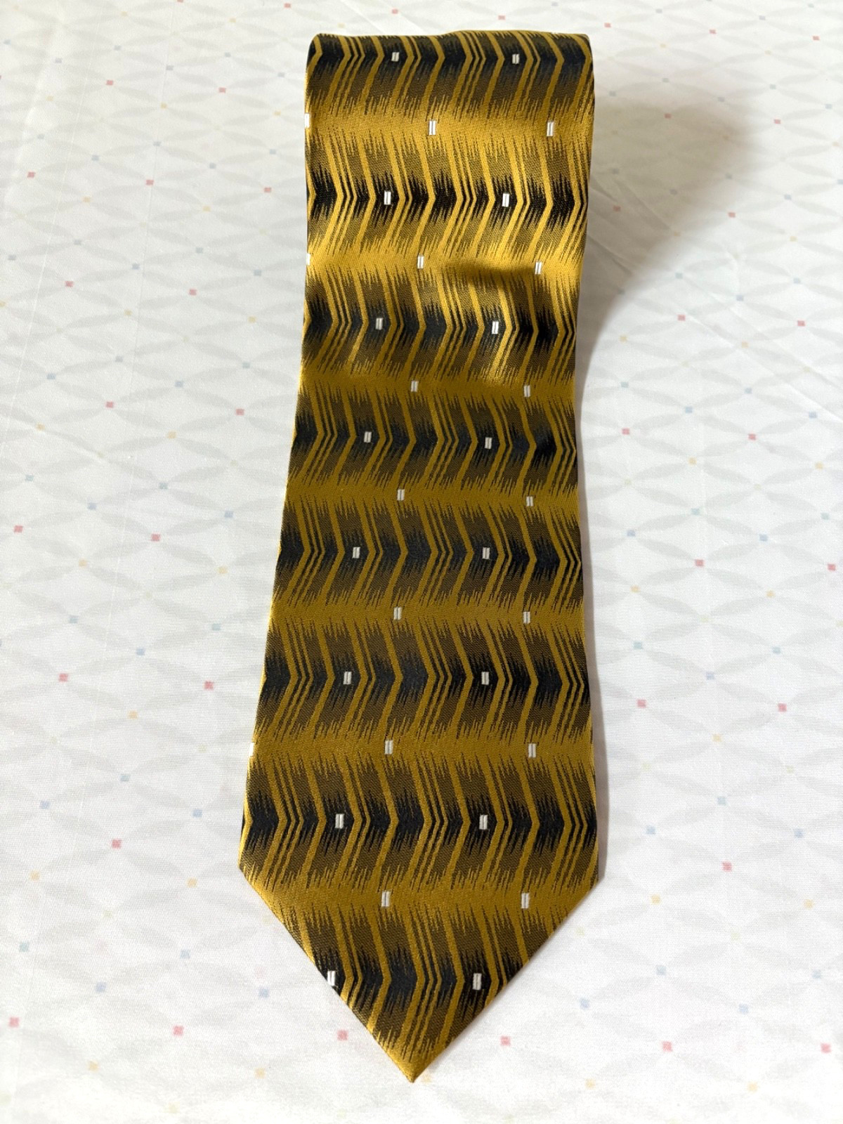 SETA ZONE Mens 100% Silk Neck Tie Classic 57-60 Width 4″ Gold / Black