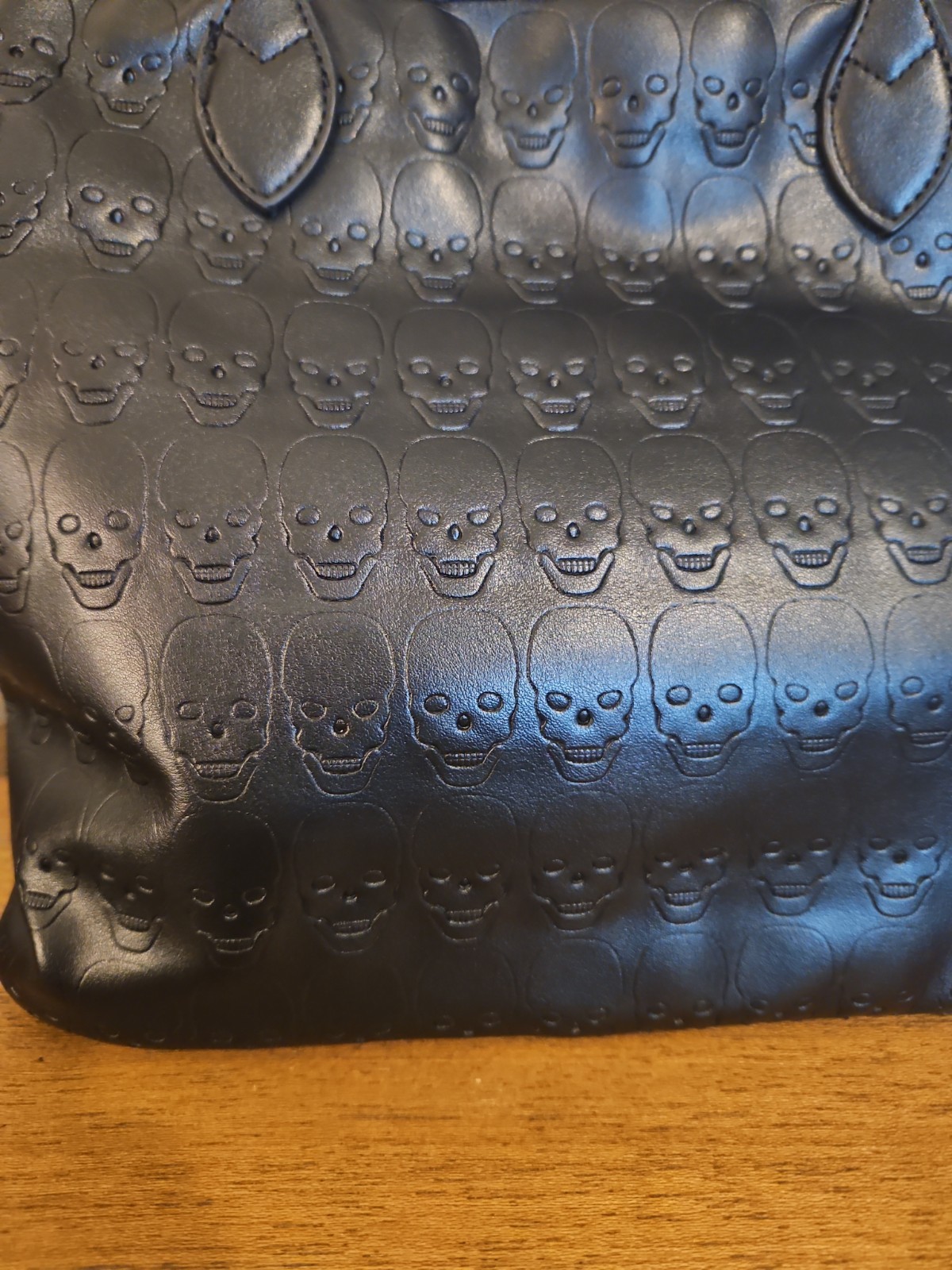 Black SKULLS Neverfull Style Shoulder Bag Purse With Gold Zipper