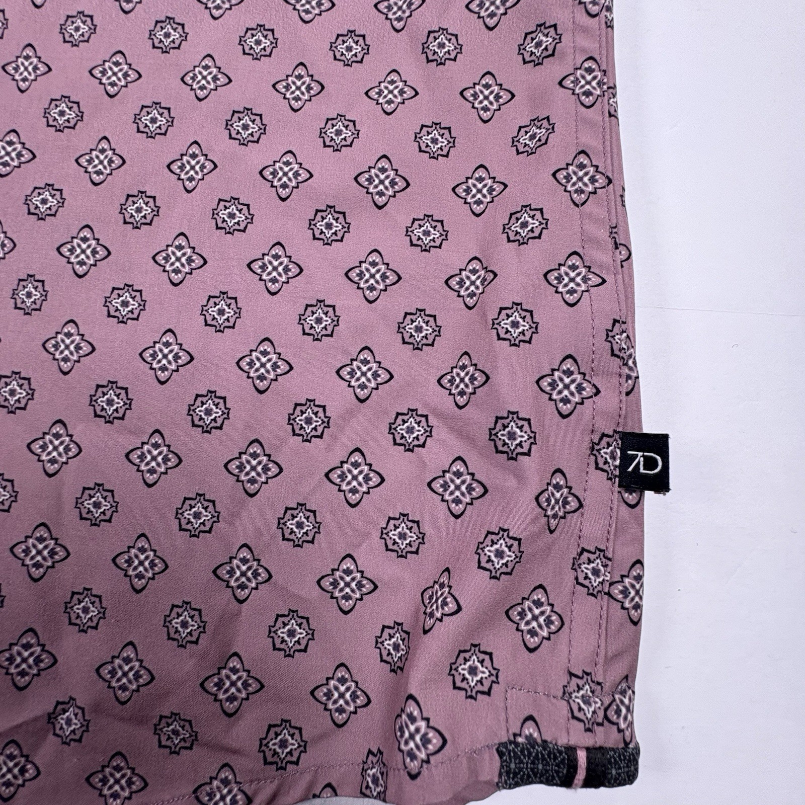 7Diamonds Kalahari 4 Way Stretch Shirt L Mauve Button Up Performance Geometric