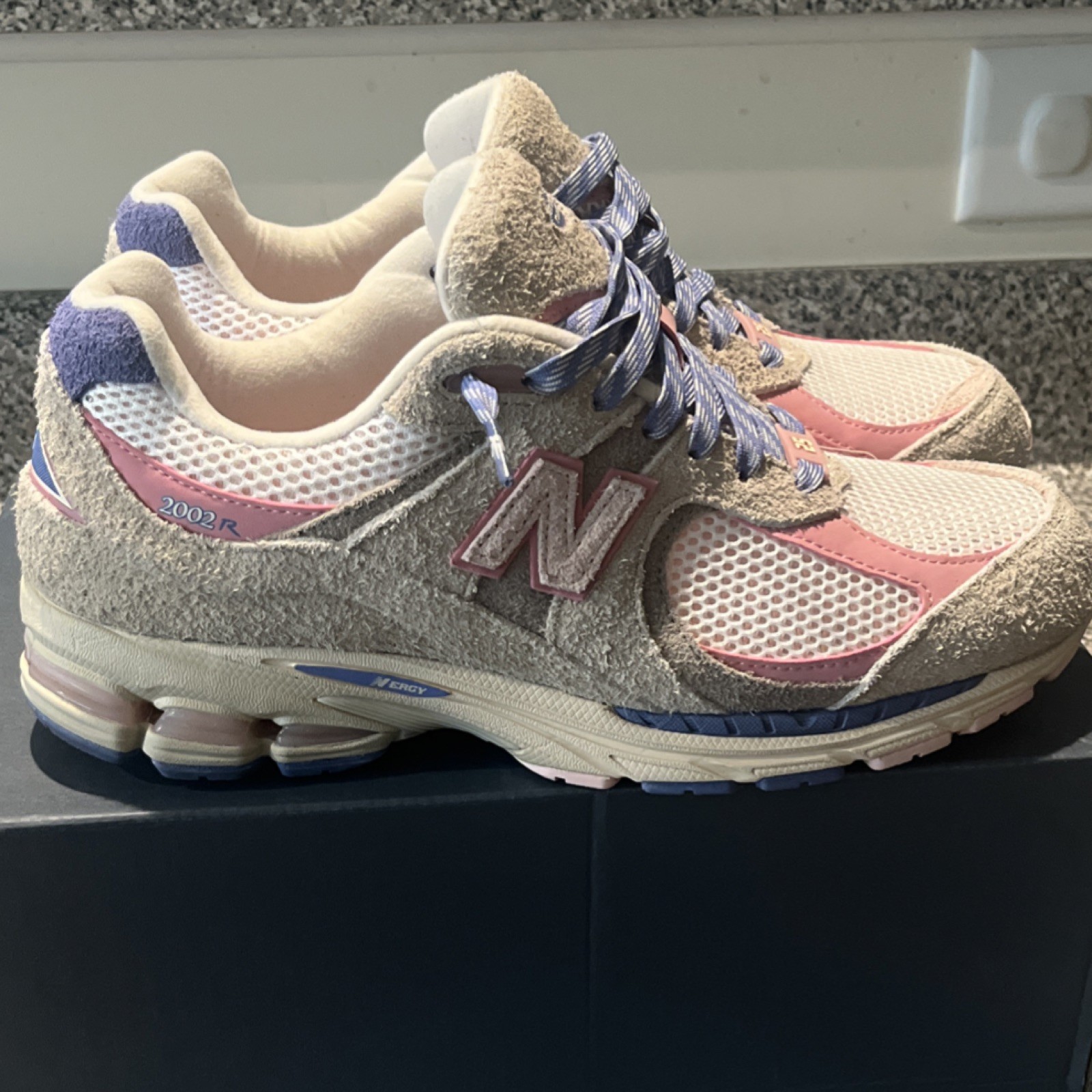 New Balance Hype DC 2002R Native Dynamics M2002RHE Suede Ivory Pink Blue Sneaker