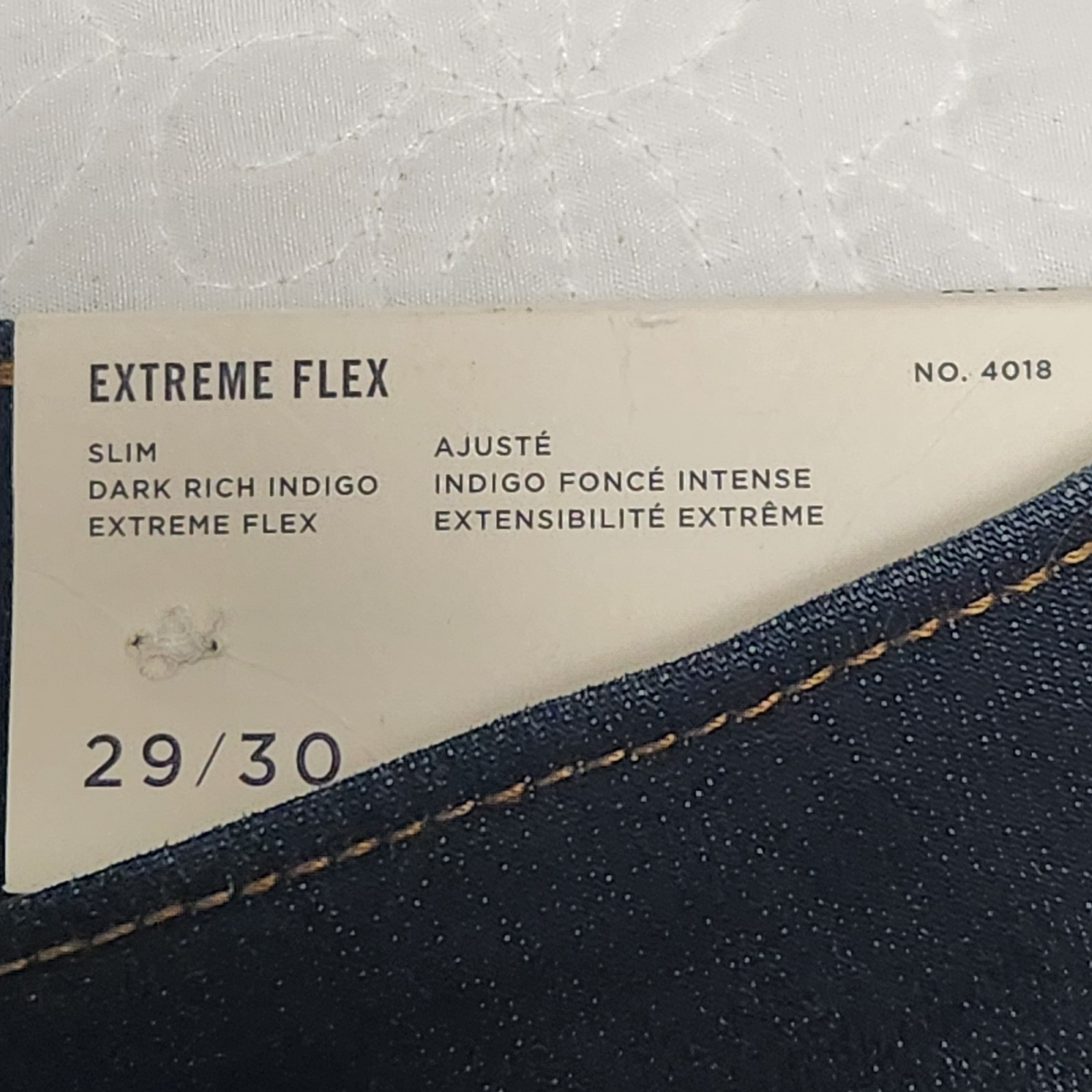 American Eagle Outfitters Extreme Flex Slim Straight Jeans size 29/30 New Tags