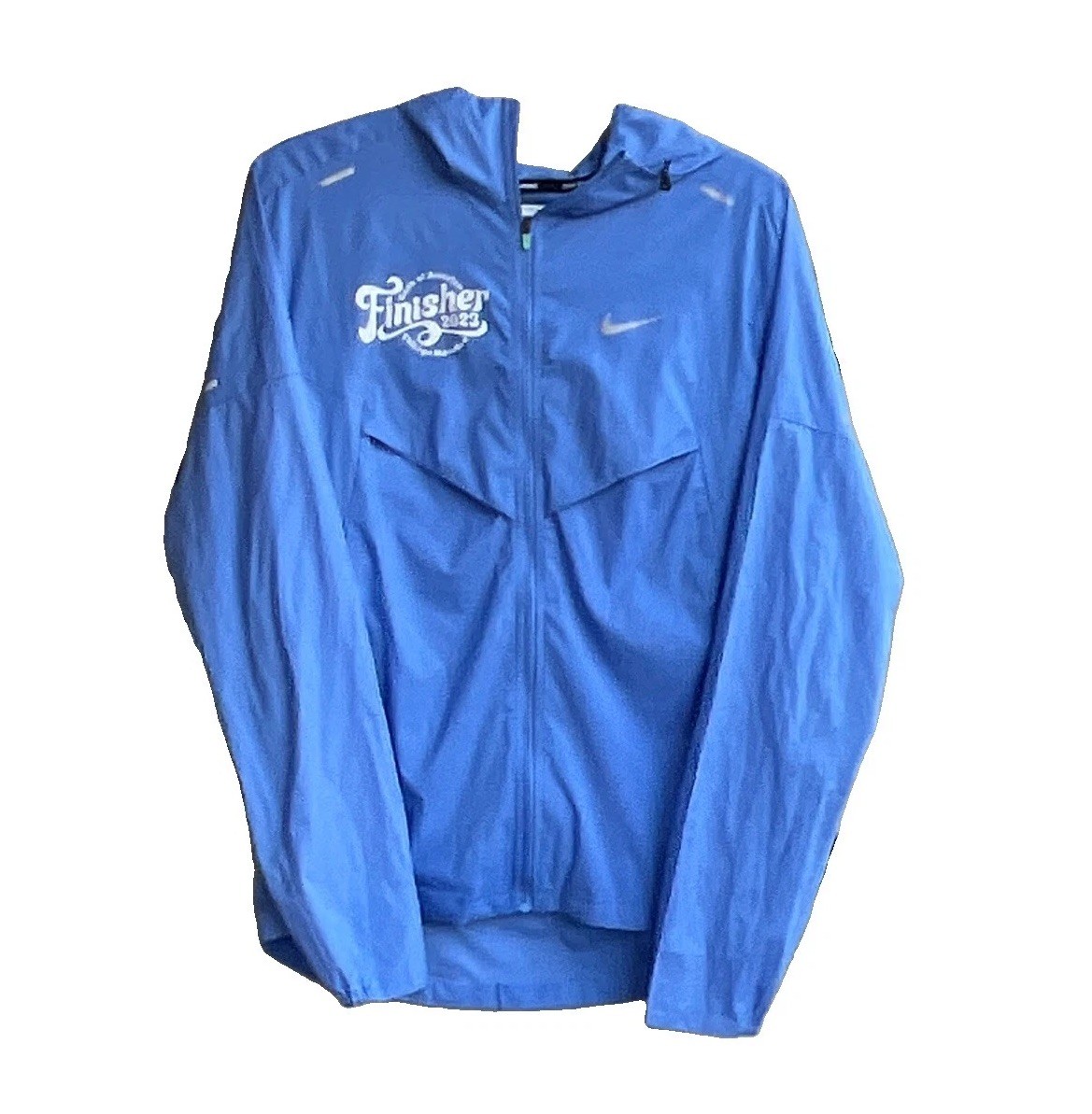 Chicago Marathon 2023 Finisher Packable Hooded Windbreaker Full Zip Blue Small