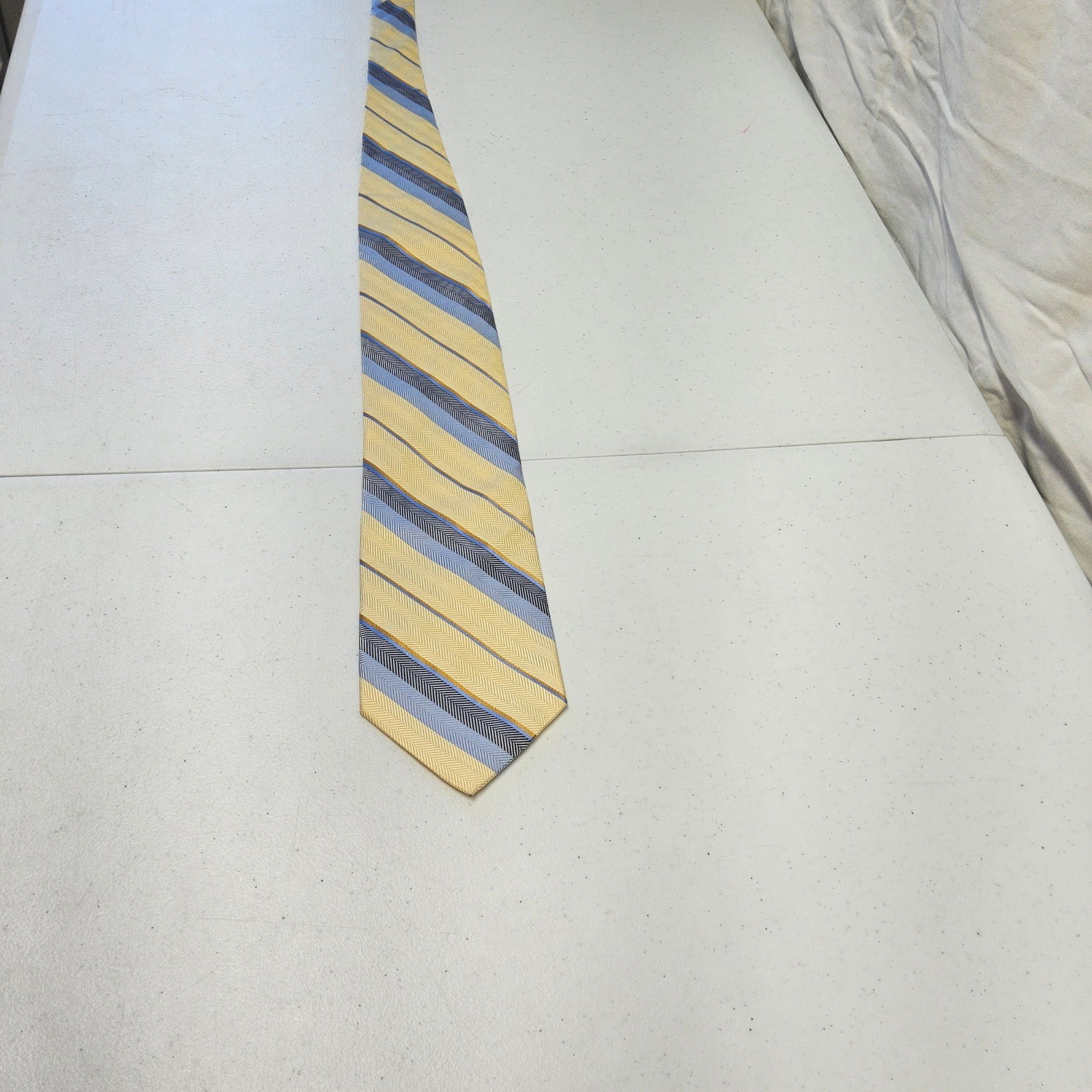Corporate Image Tom James Necktie Mens Yellow Blue Striped Silk Herringbone