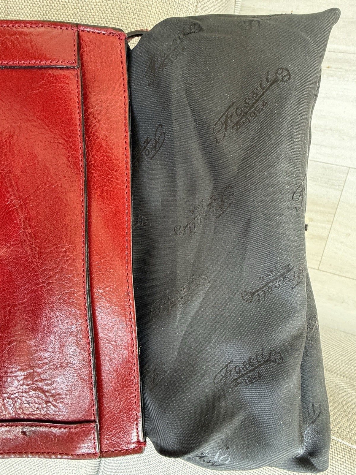 FOSSIL Red Leather Shoulder Purse Handbag 9×6 Inches