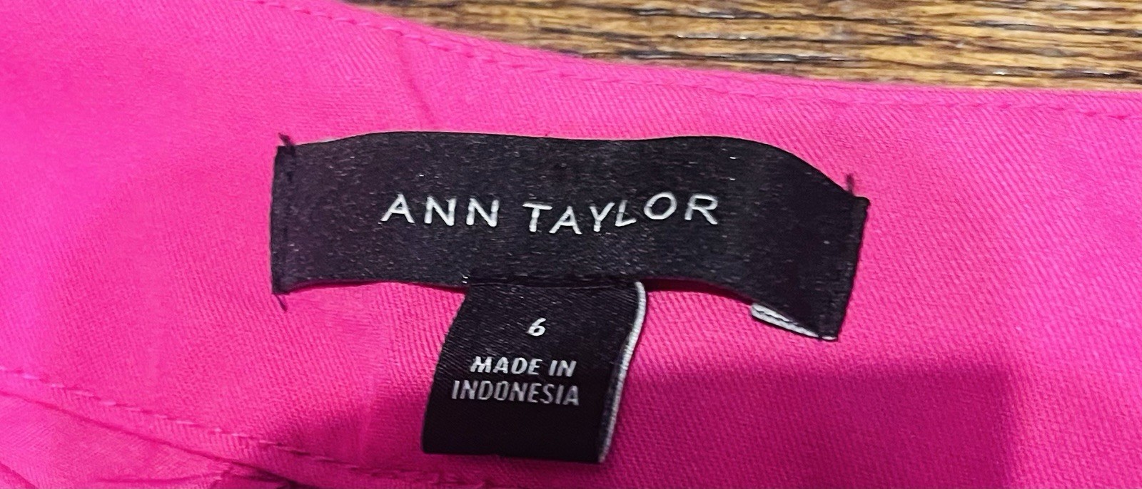 ann taylor Women’s Elegant Withe Leg High Waist Dress Pants In Fushia Size. 6