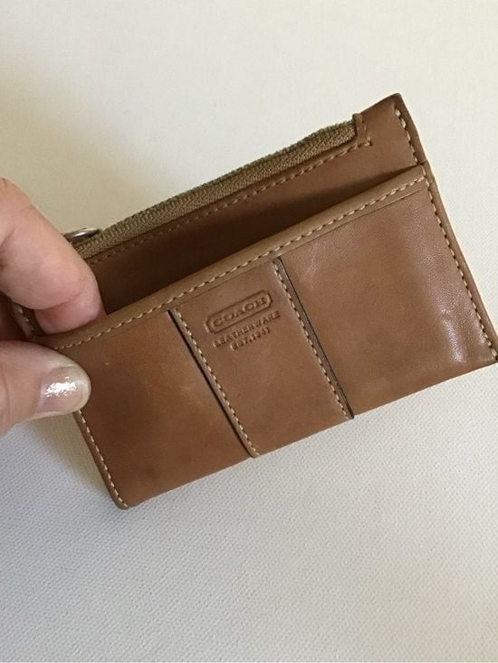 Vintage Coach Brown Leather Zip Wrist Card Holder