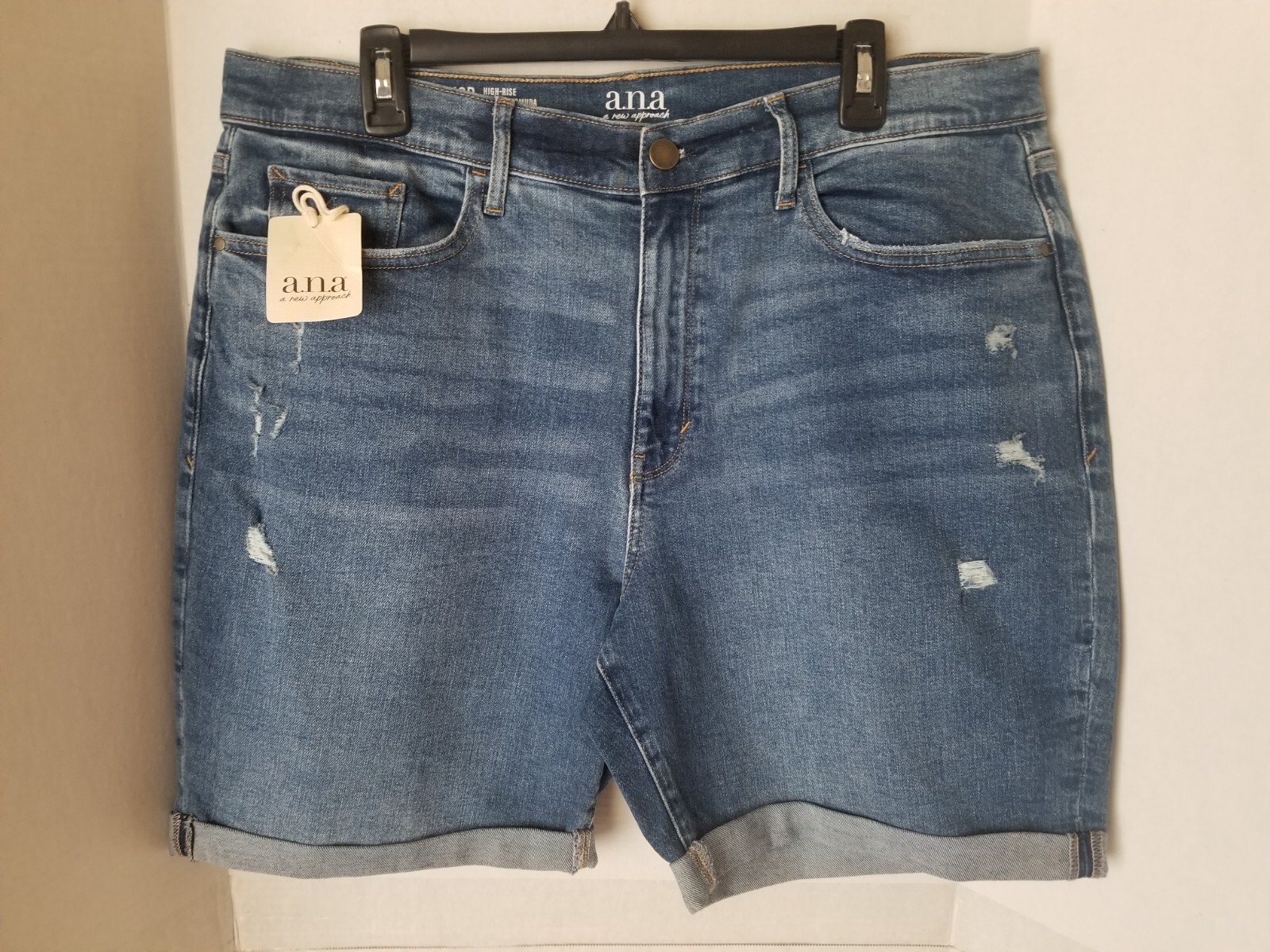 a.n.a High Rise Distressed Cuffed Blue Denim Bermuda Shorts Size 18 Petite – NWT