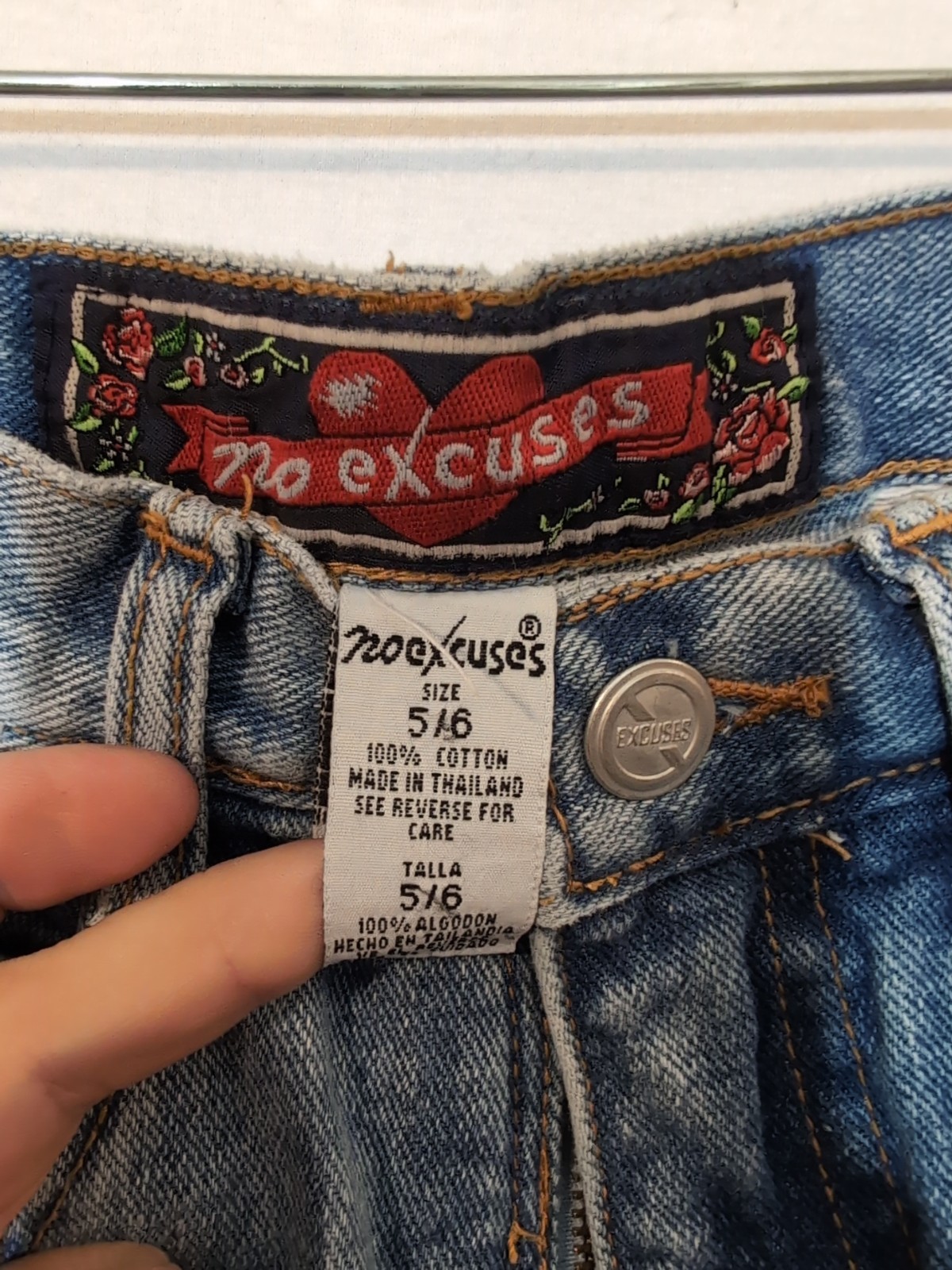 Vintage No Excuses Blue Jeans Straight High Rise Womens 6 Embroidered Floral 26″