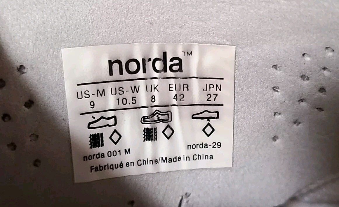 Norda 001 Trail Running Shoes Unisex Men’s 9, Women’s 10.5 – White Gray