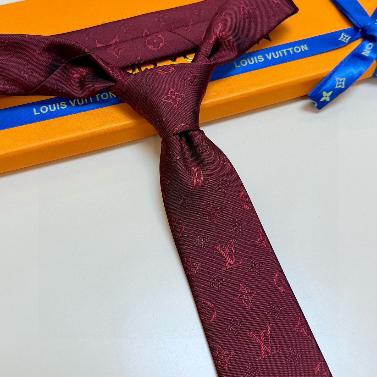 Louis Vuitton Burgundy Silk Monogram Logo Standard/Classic Men’s Tie One Size