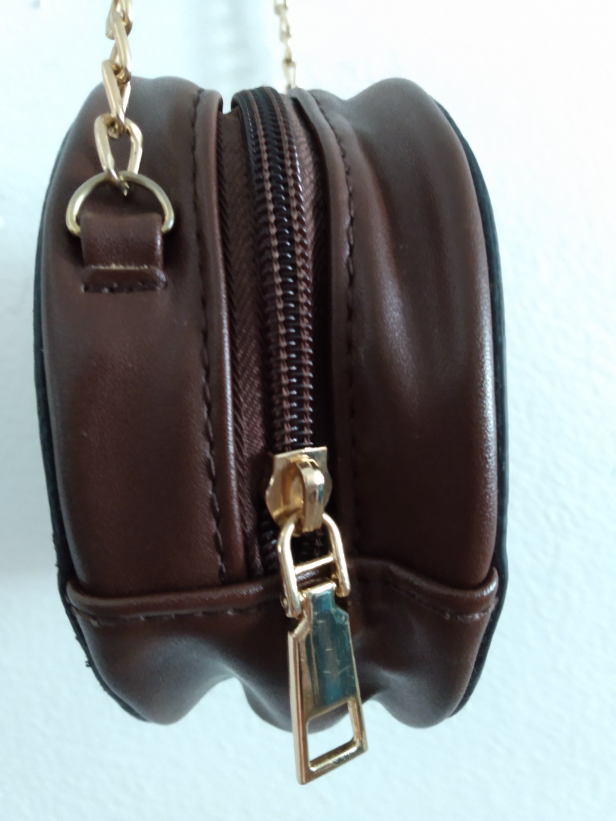 Round Mini Crossbody Bag Web Stripe Gold Hardware Long Chain Strap ~ New