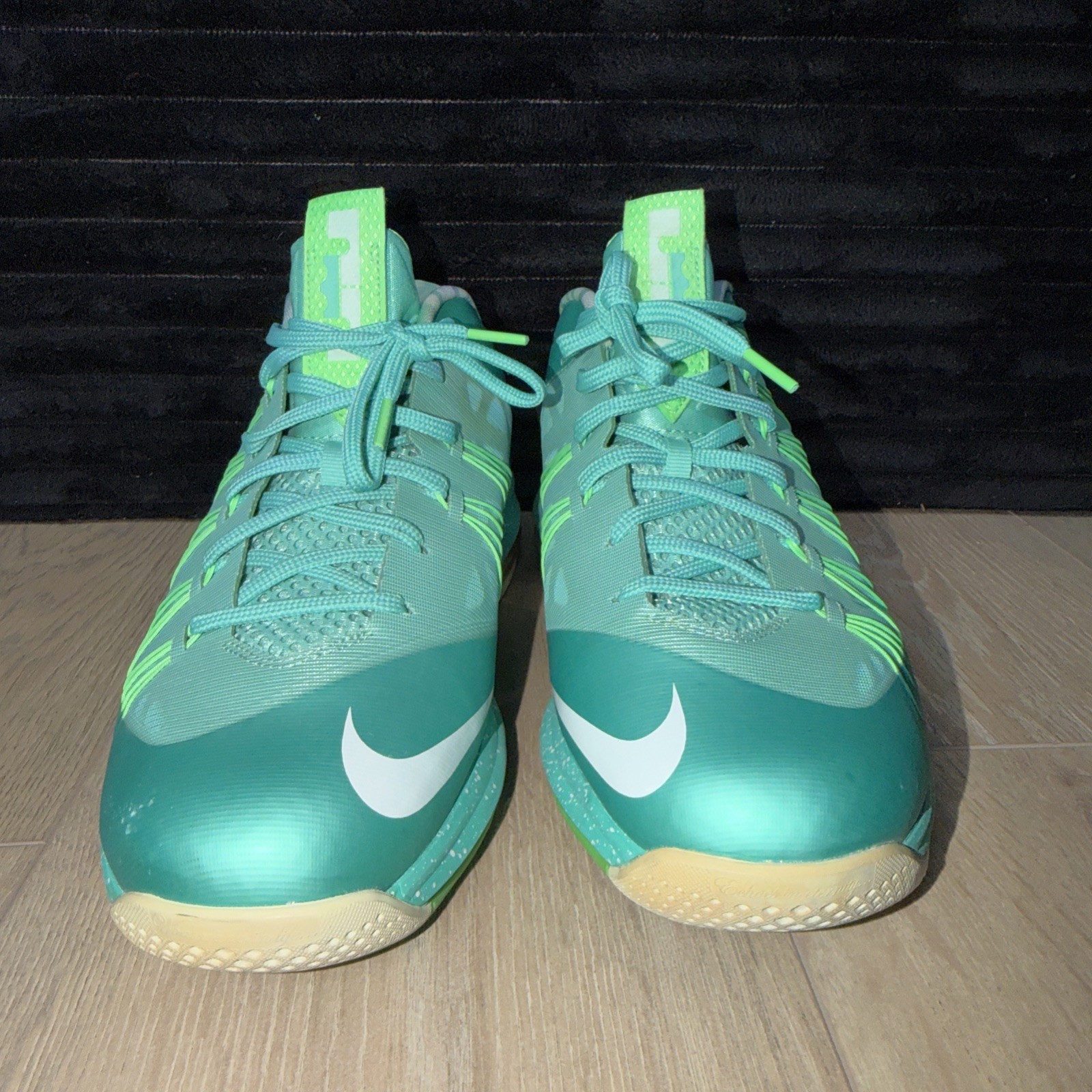 Size 12M – Nike Air Max LeBron 10 Low Easter 2013