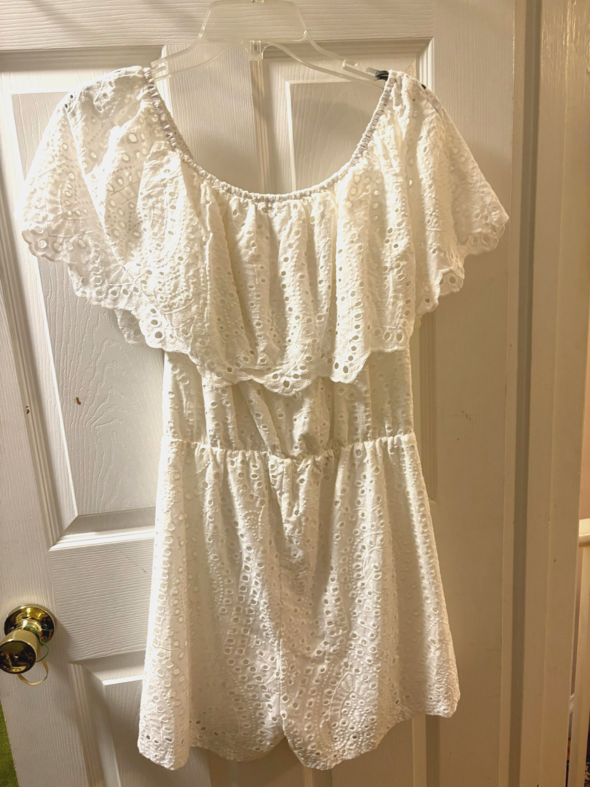 NWT PRETTY GARDEN WHITE EYELET COTTON LACE LINED ROMPER, SZ L
