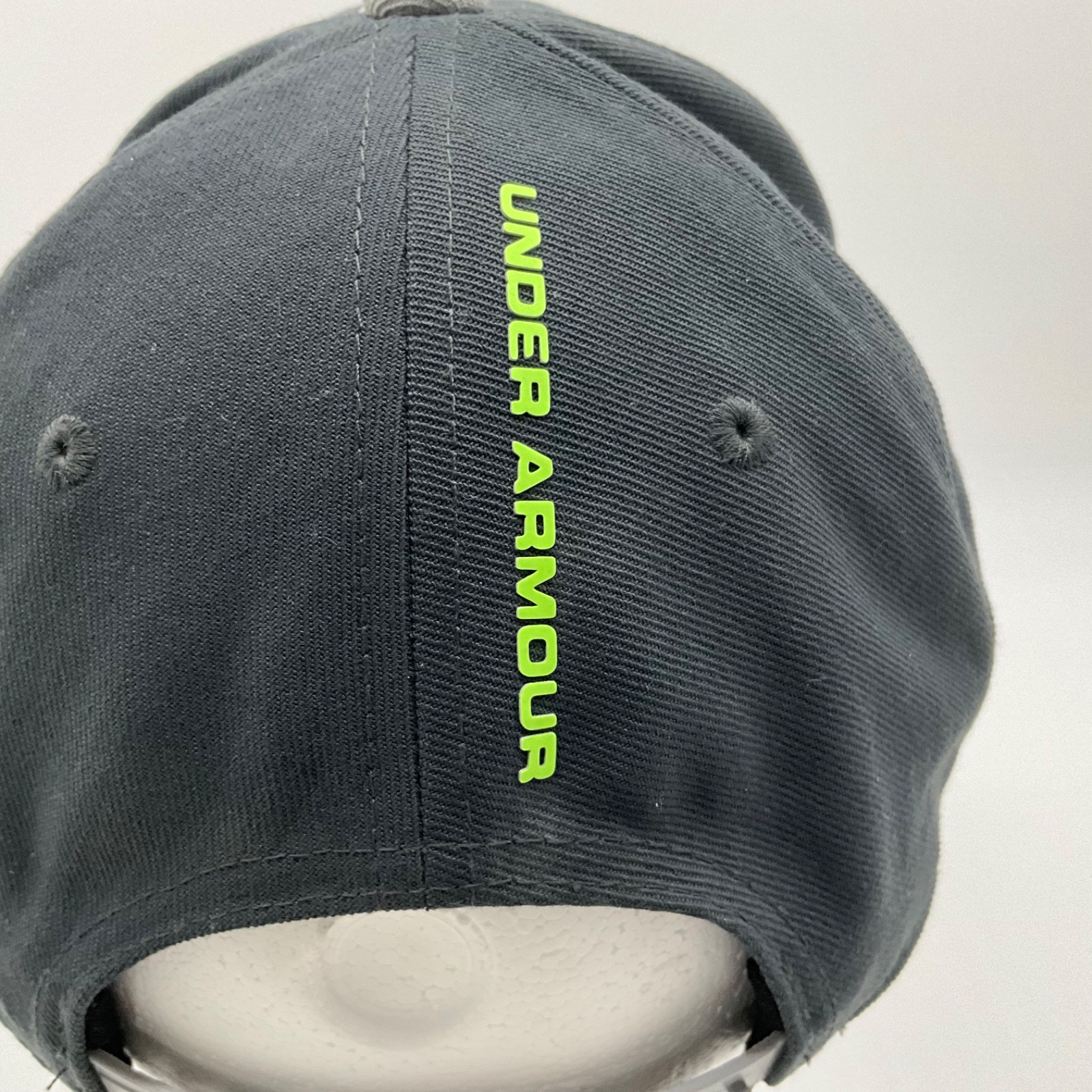 Under Armour HeatGear Stretch Fit Black Hyper Green Cap Hat