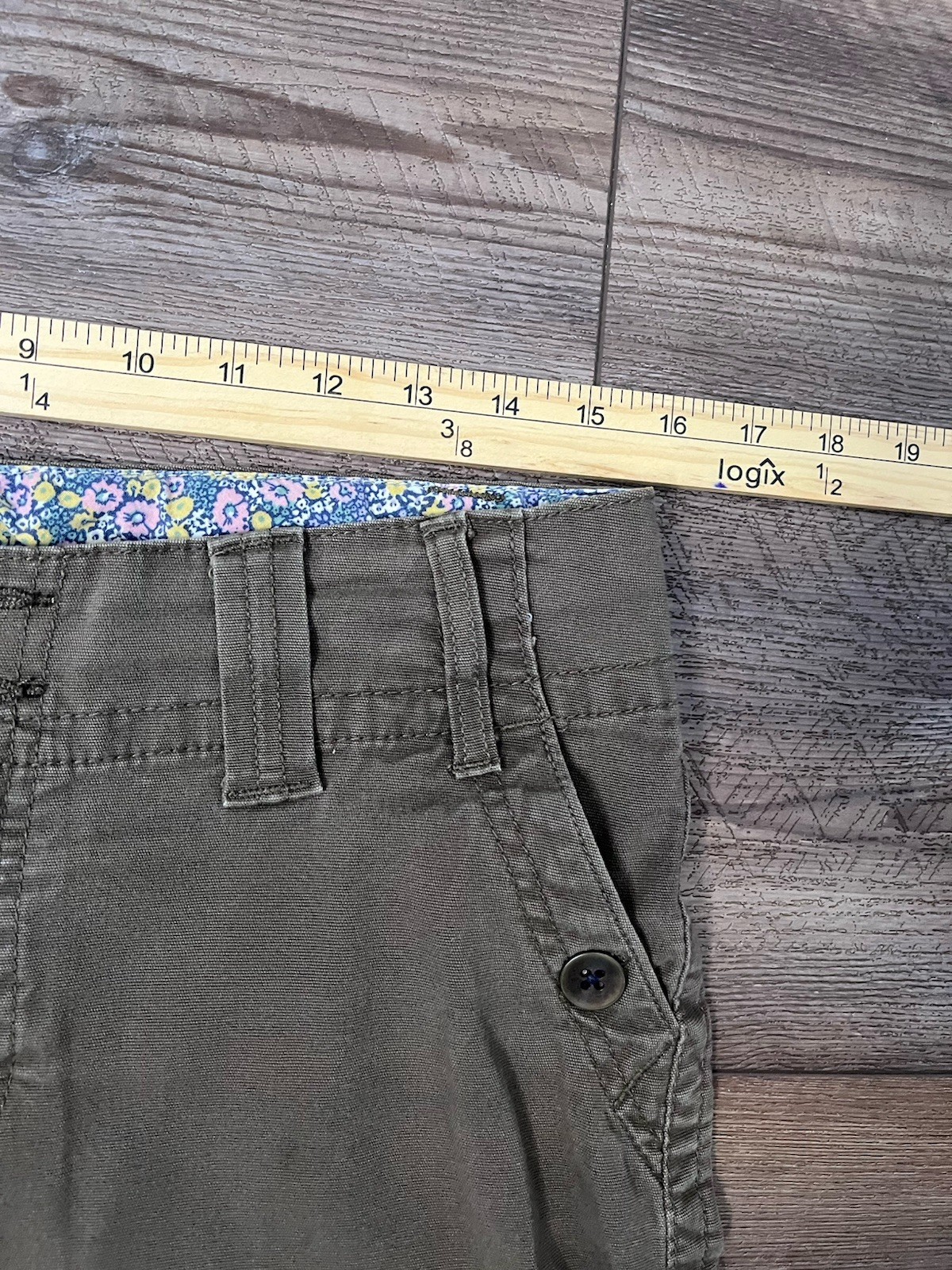 Lee Just Below the Waist Women’s Shorts Green Size 10M