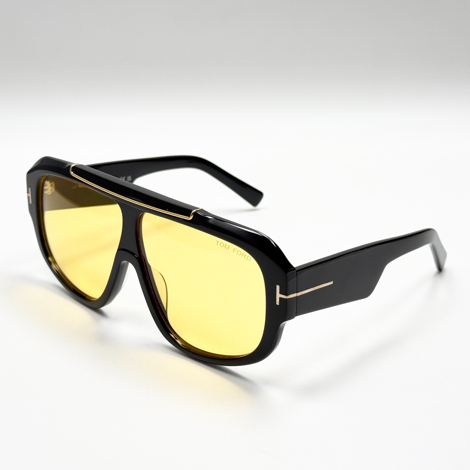 Tom Ford FT1093 Oversized Aviator Shield Sunglasses Black Frame Yellow Lens