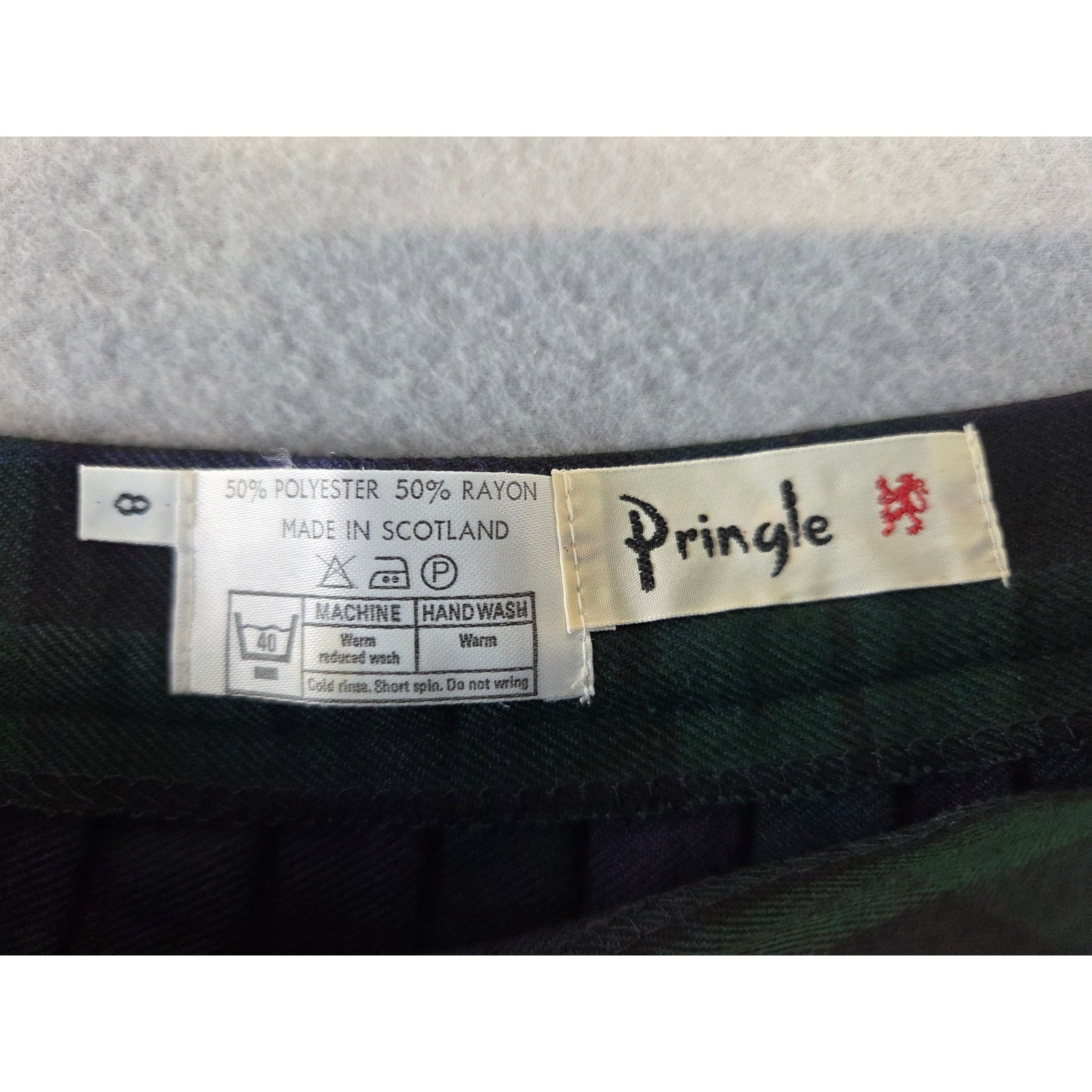 Pringle of Scotland Vintage Plaid Kilt Skirt Women’s Size 8 Dark Academia Preppy